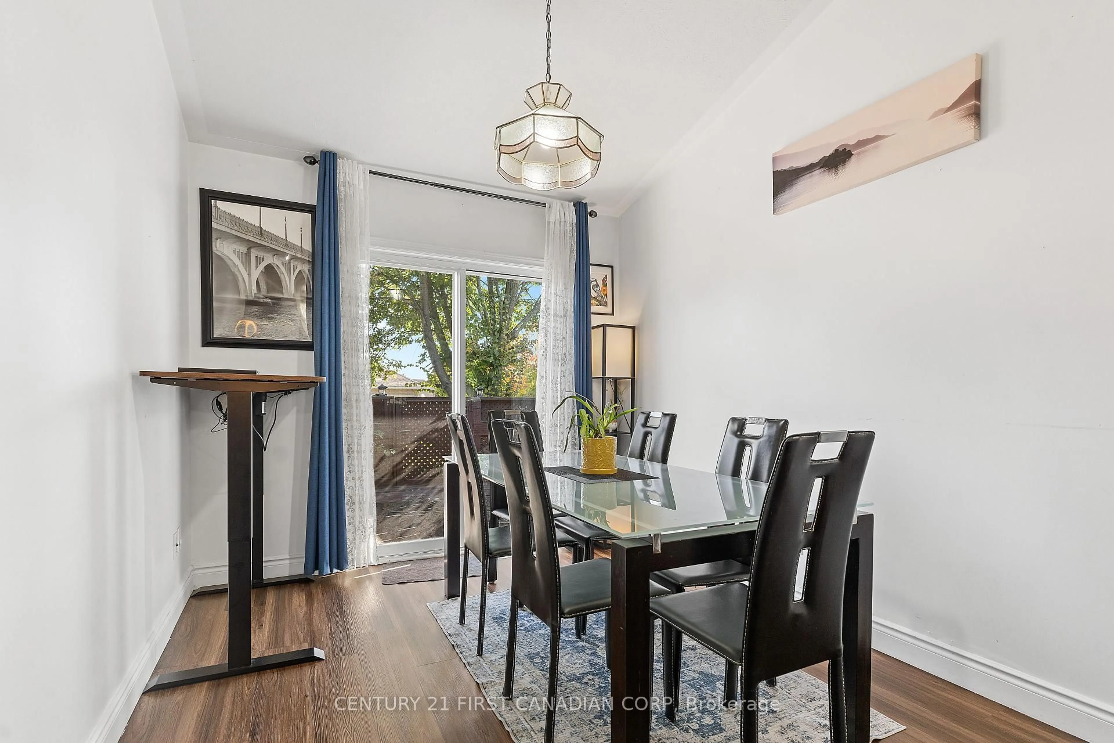 Dining room, unknown for 38 St Michaels St, Norfolk Ontario N4B 3C8