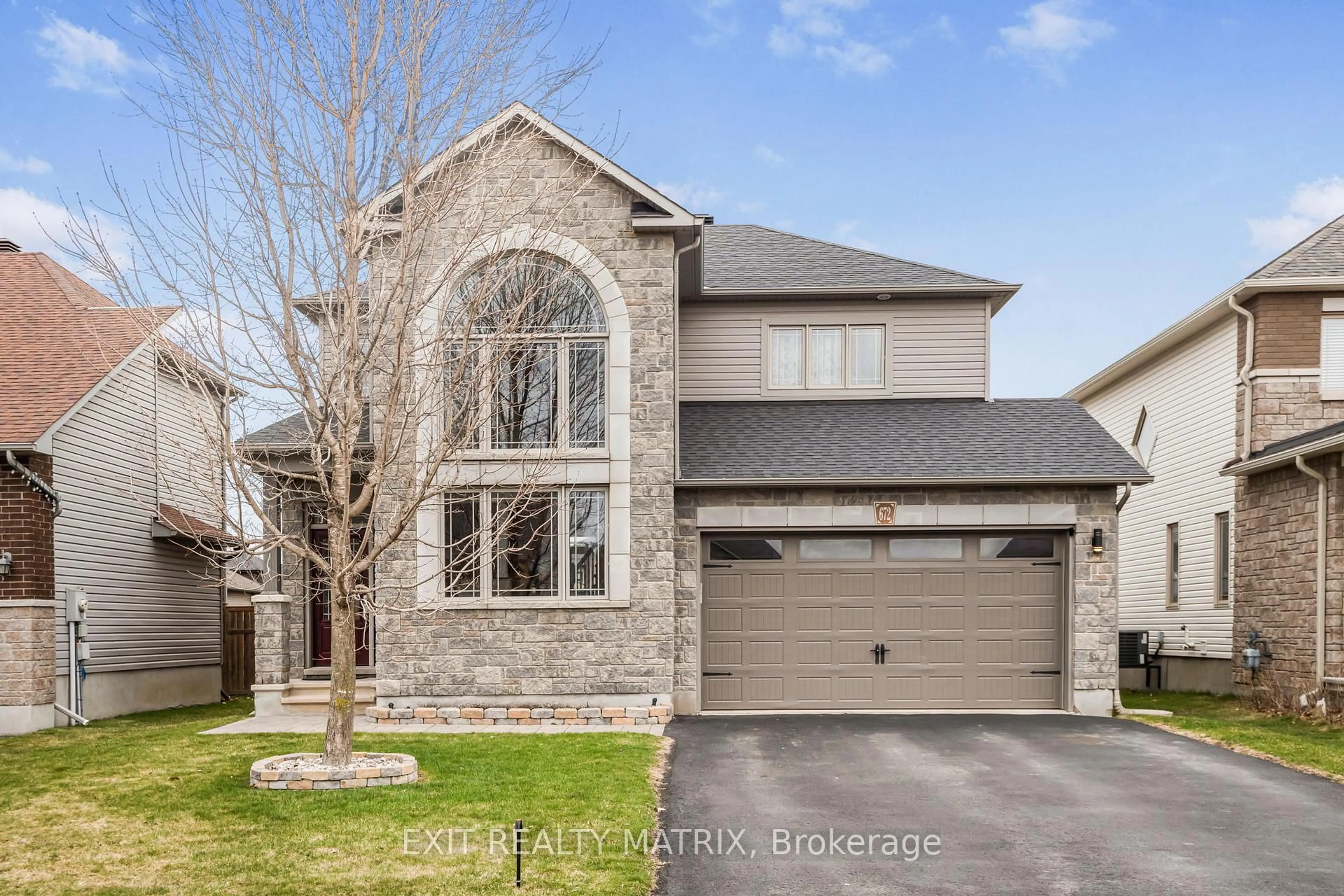 Home with brick exterior material, street for 672 Bruxelles St, Russell Ontario K0A 1W0