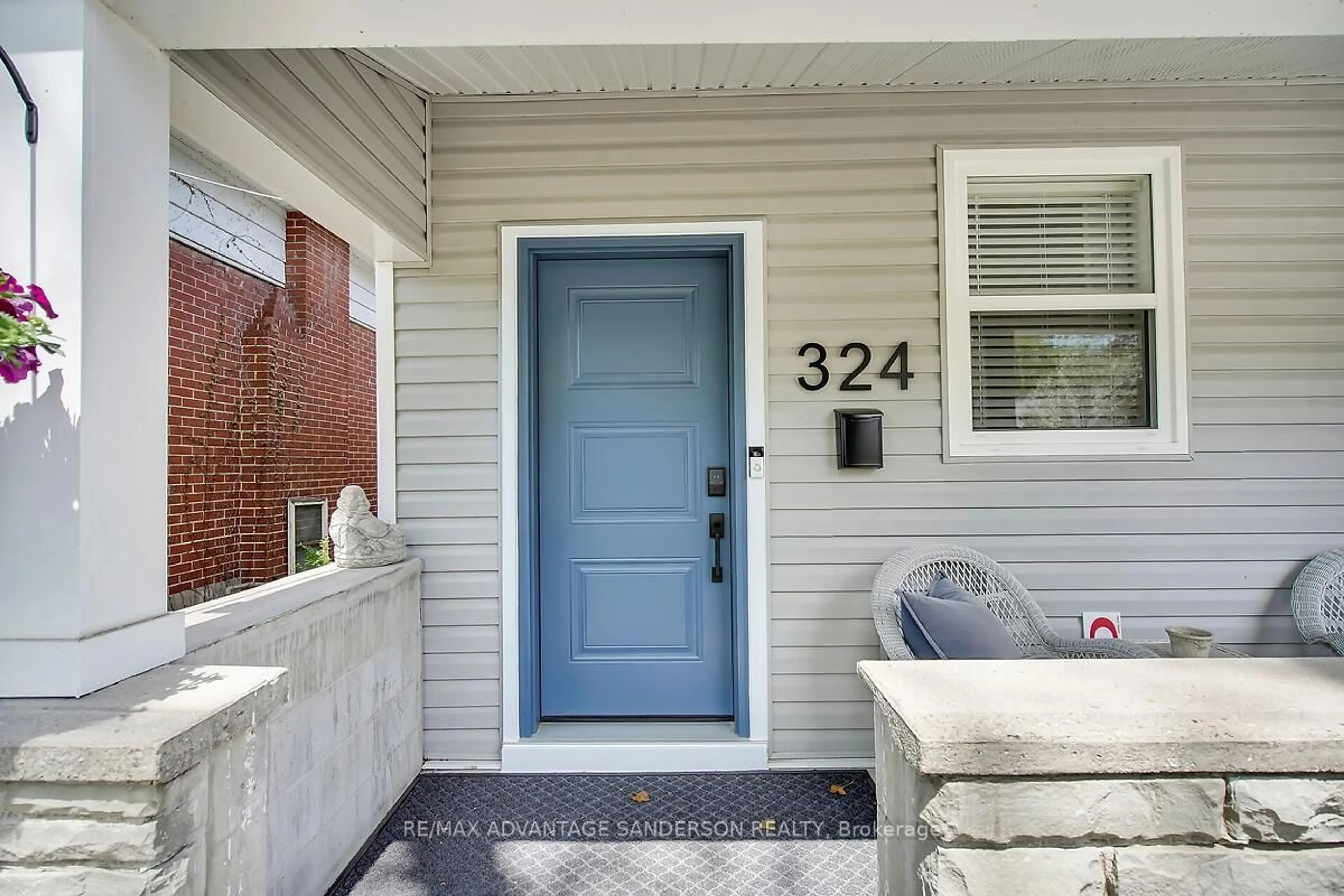 Indoor entryway for 324 Cheapside St, London East Ontario N6A 2A6