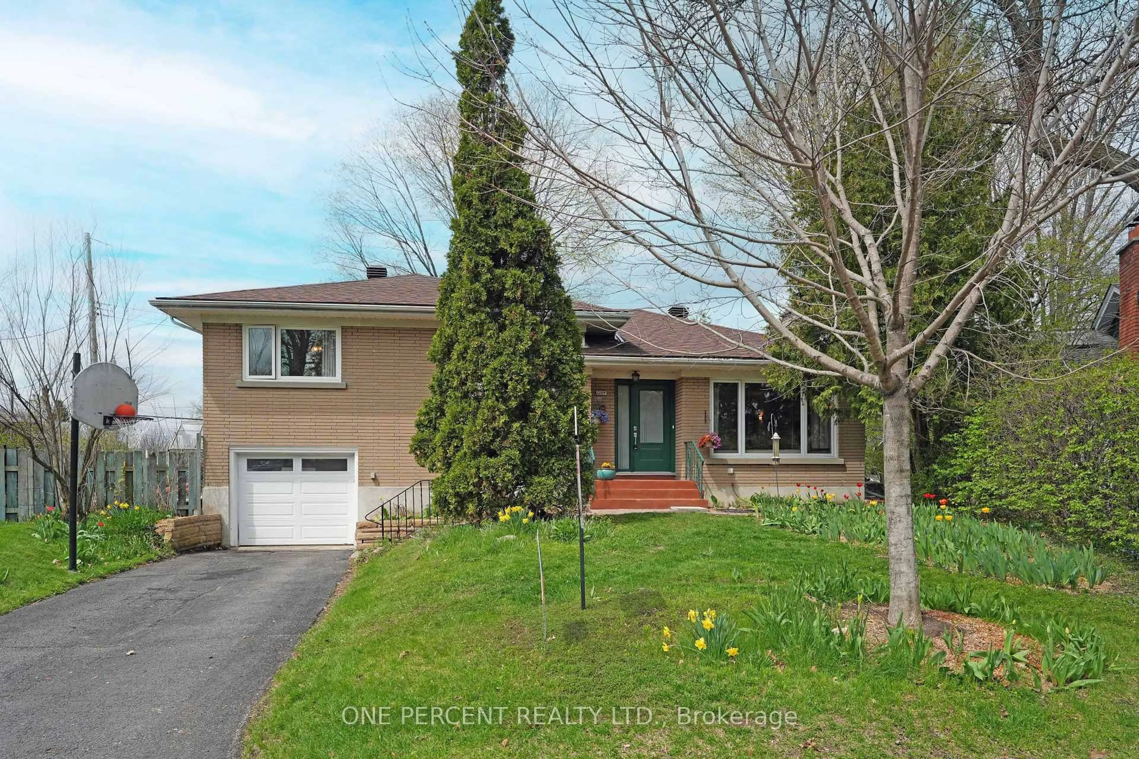 Unknown for 1284 Joyce Cres, Ottawa Ontario K2C 2M9