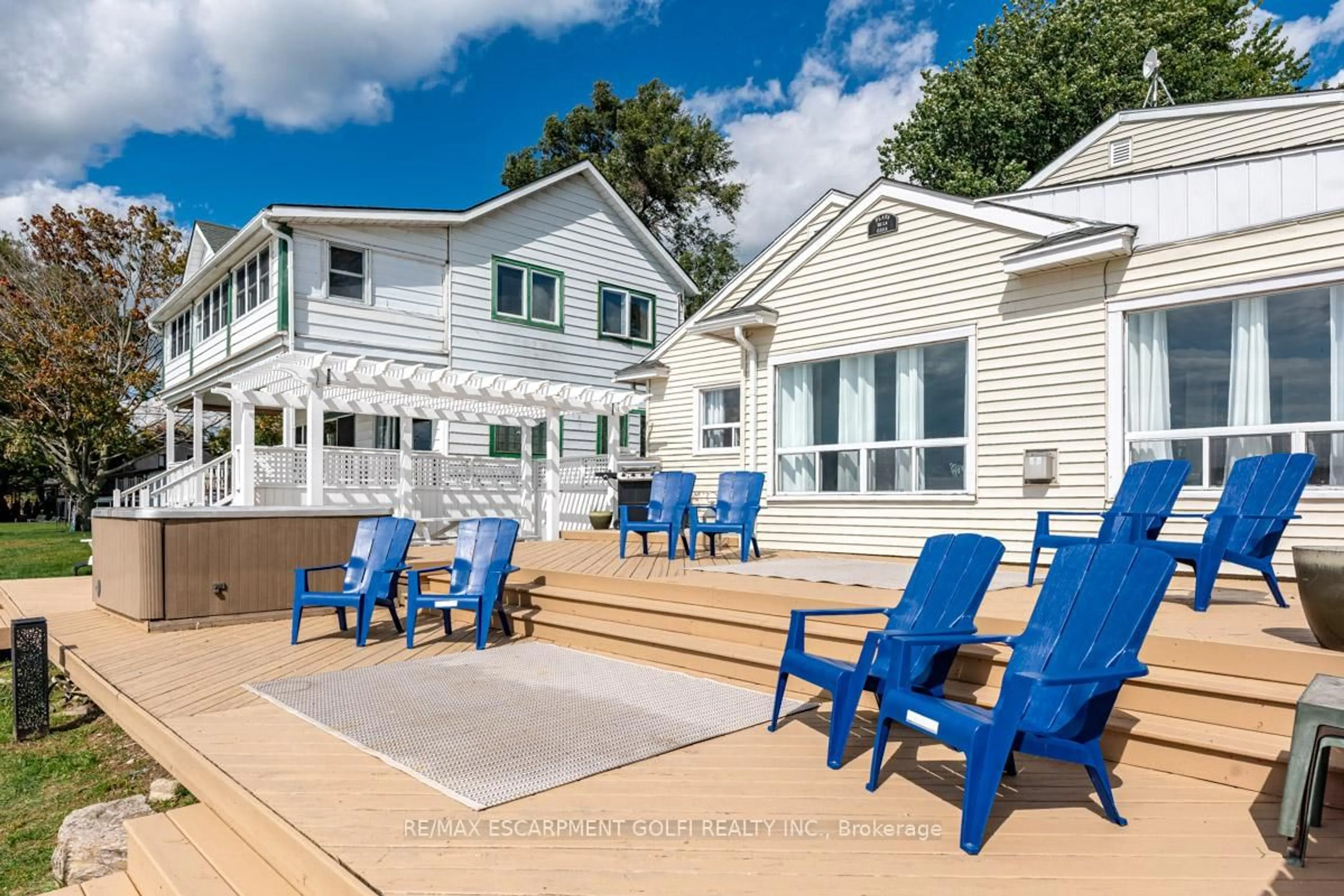Patio, water/lake/river/ocean view for 12241-12238 Lakeshore Rd, Wainfleet Ontario L0S 1V0