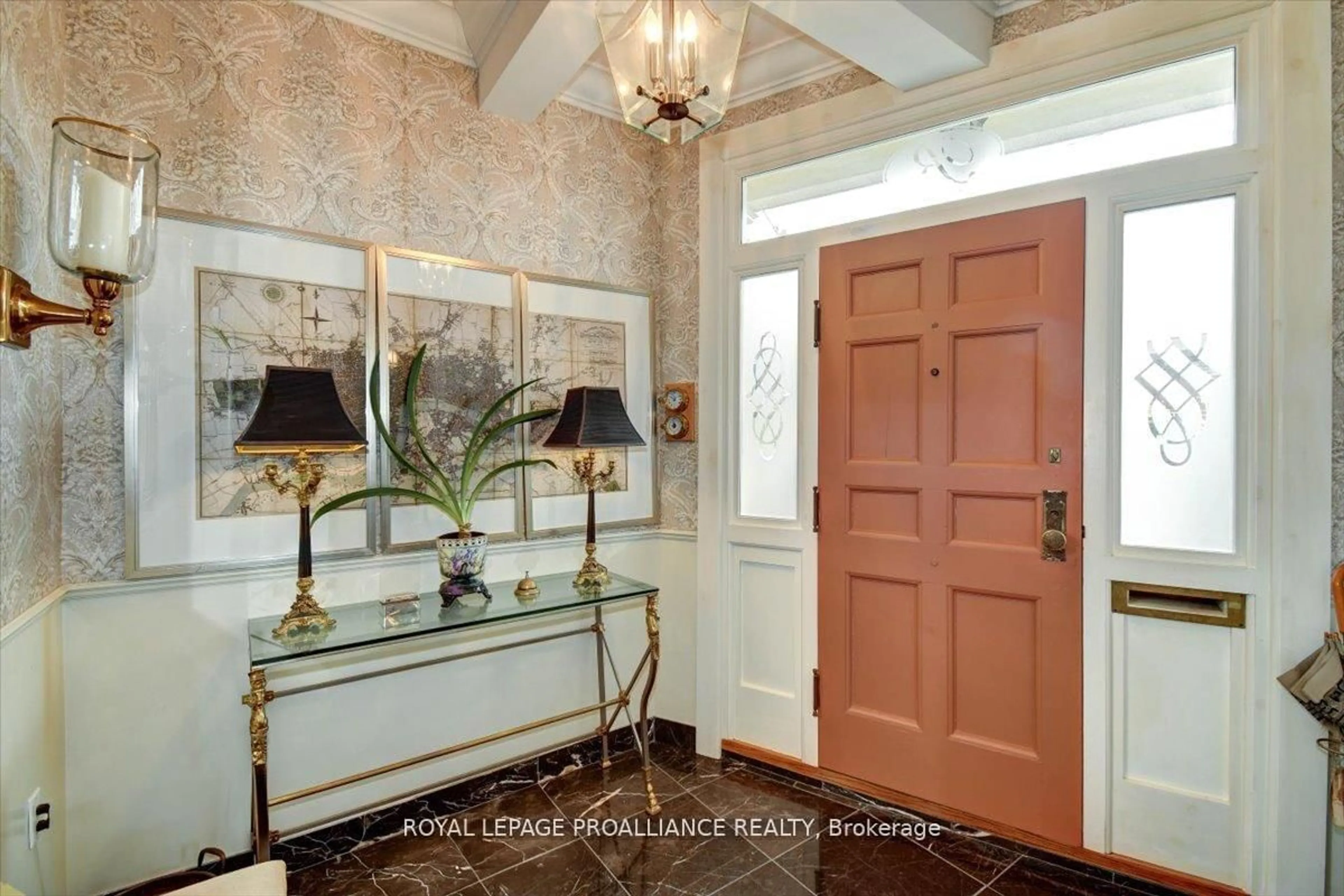 Indoor entryway for 43-45 Dorset St, Port Hope Ontario L1A 1E9