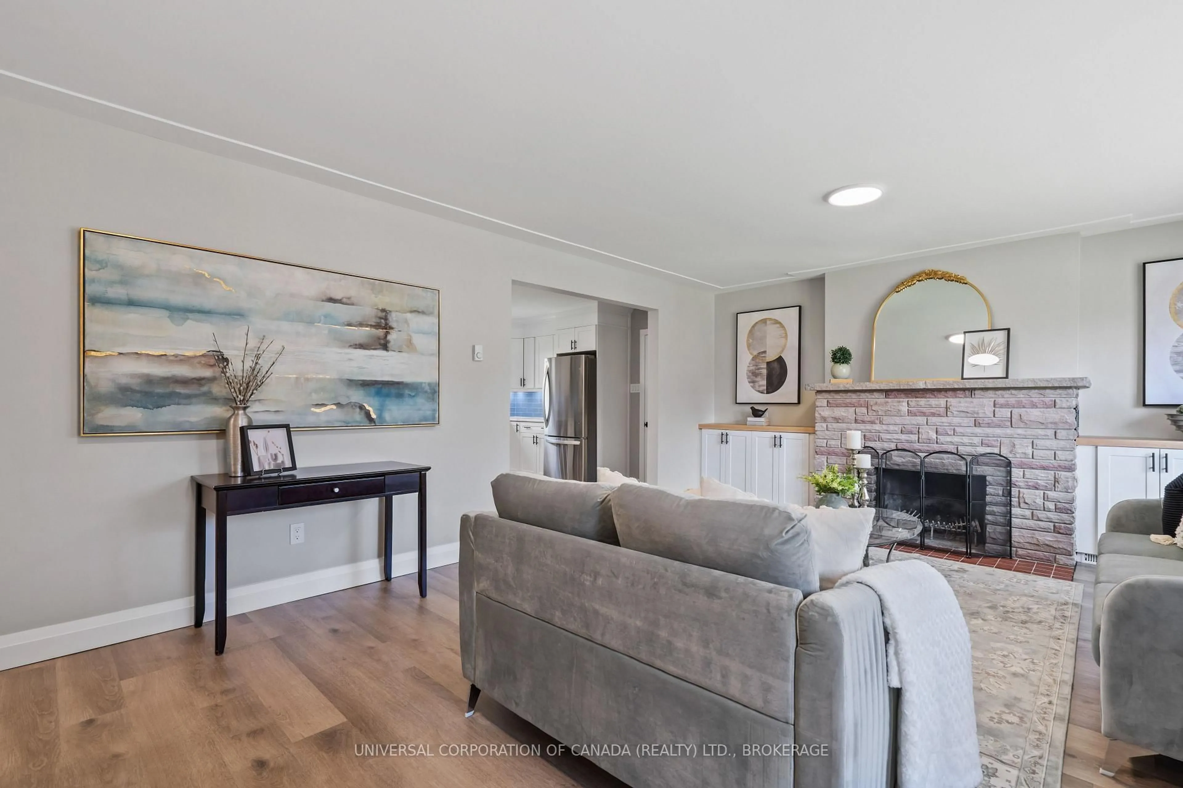 Living room with furniture, wood/laminate floor for 40 Fath Ave, Aylmer Ontario N5H 1V8