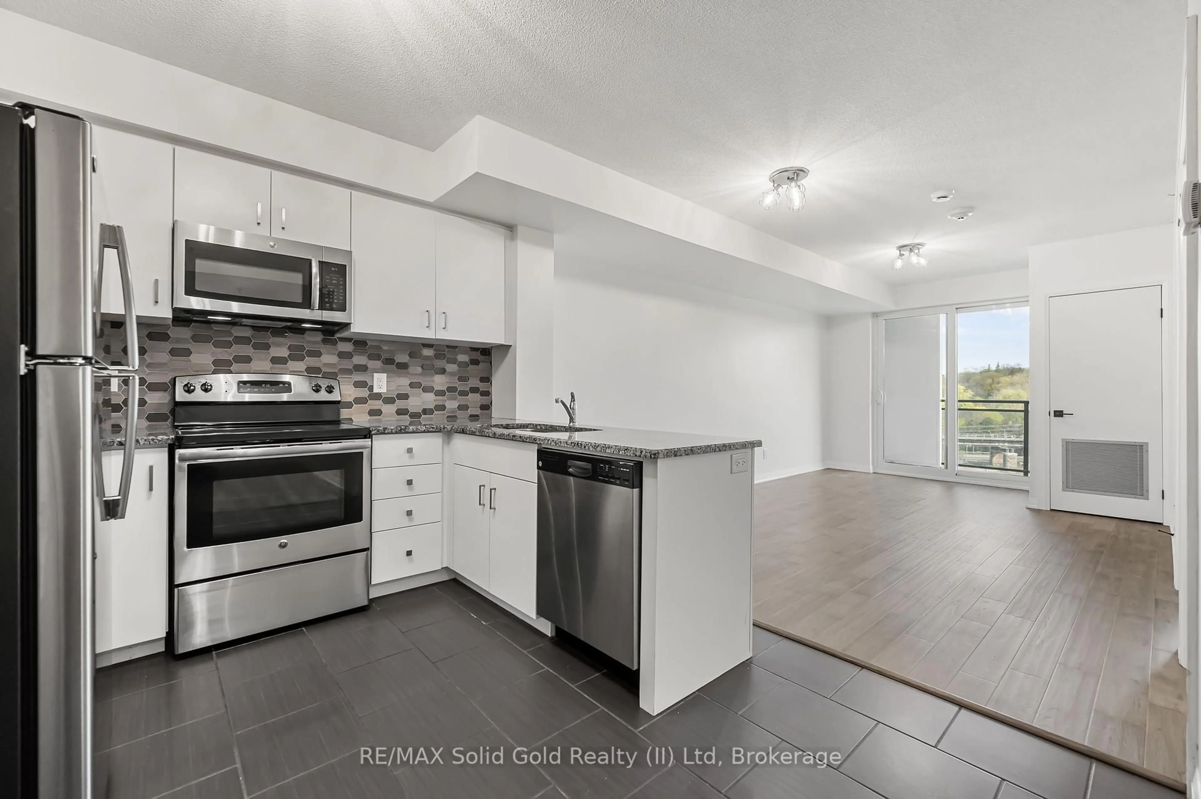 Standard kitchen, unknown for 53 Arthur St #807, Guelph Ontario N1E 0P5