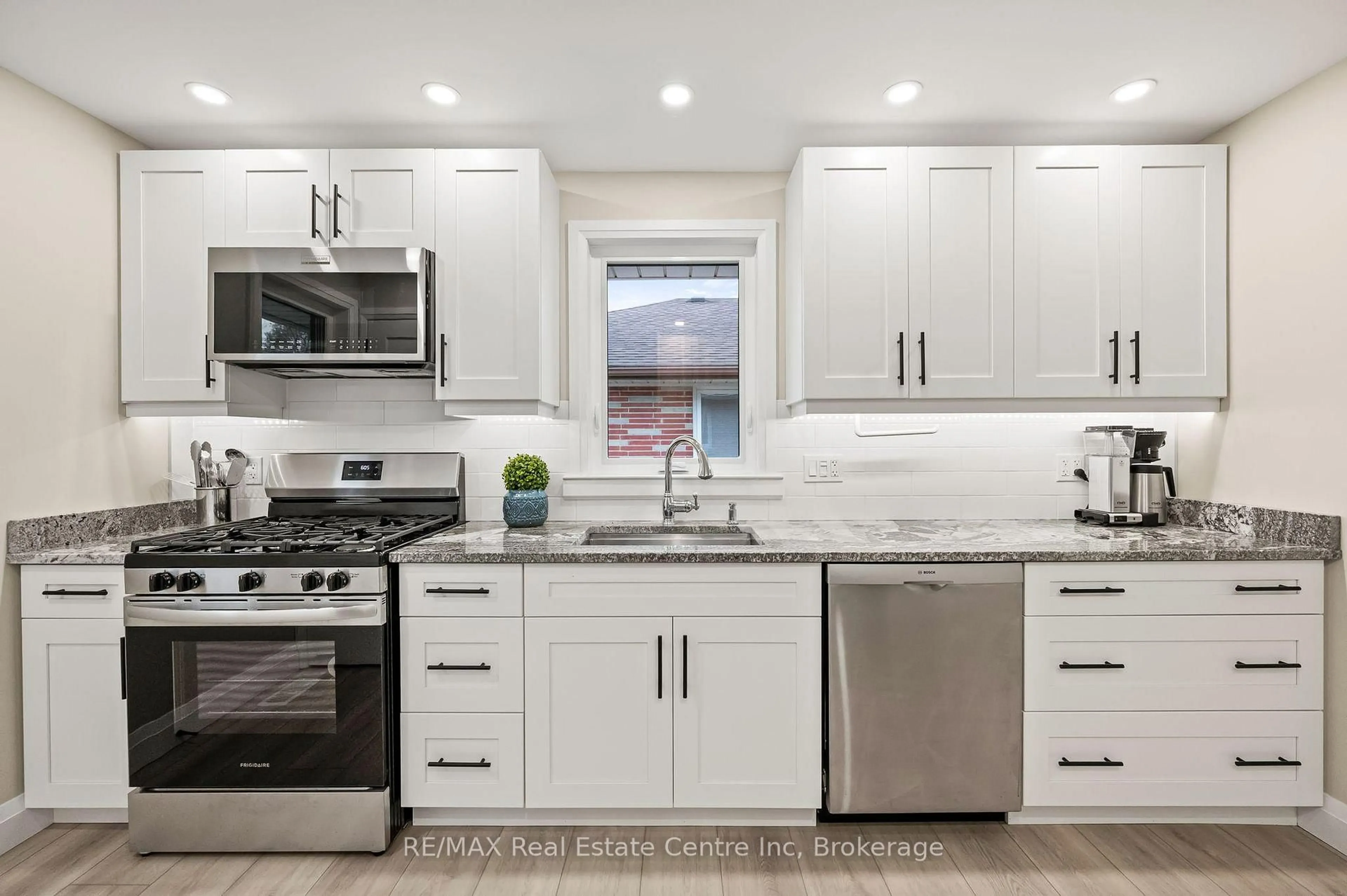 Contemporary kitchen, ceramic/tile floor for 21 NORMANDY Dr, Guelph Ontario N1E 2P3