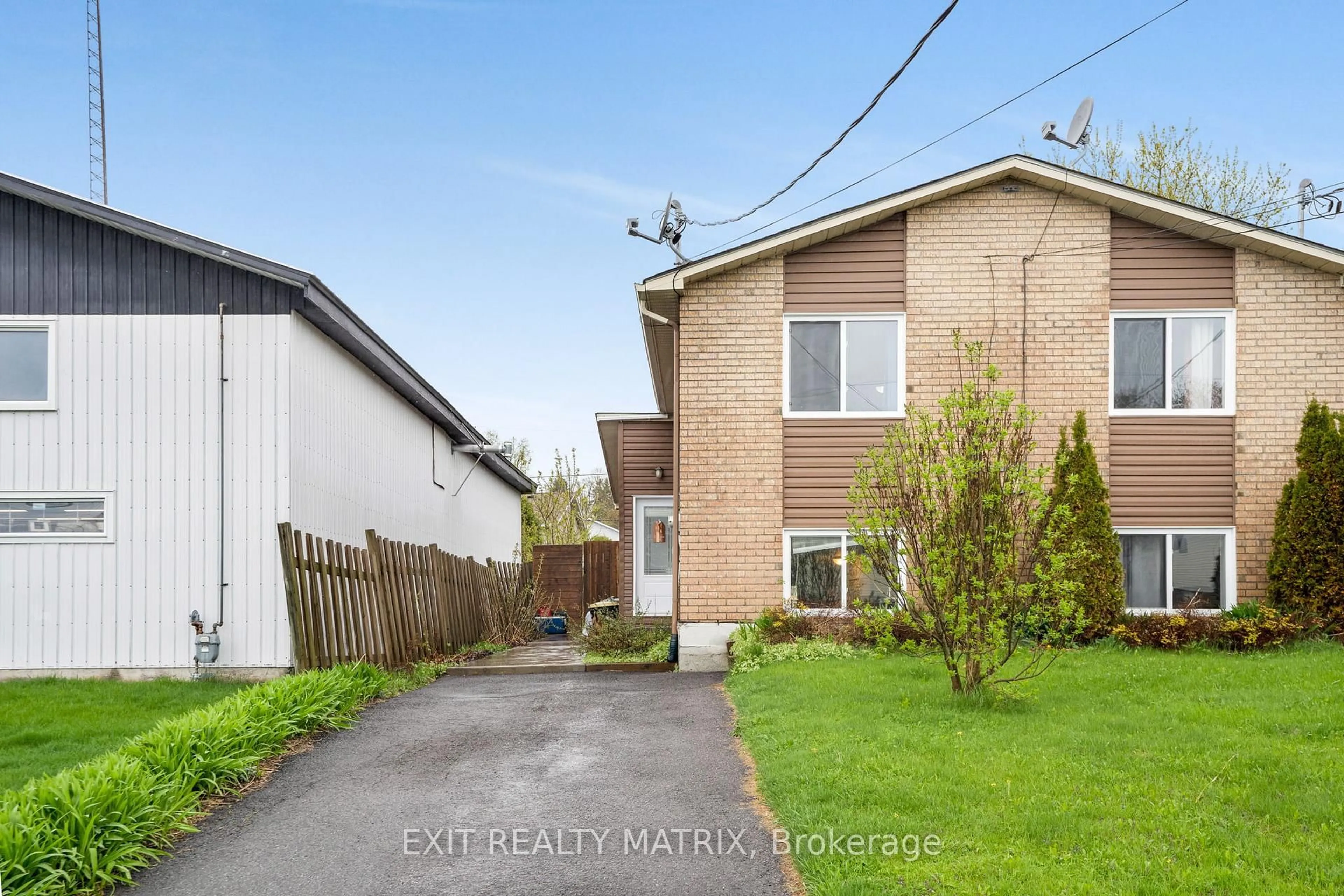 A pic from outside/outdoor area/front of a property/back of a property/a pic from drone, street for 72 Boyd St #B, Champlain Ontario K0B 1R0