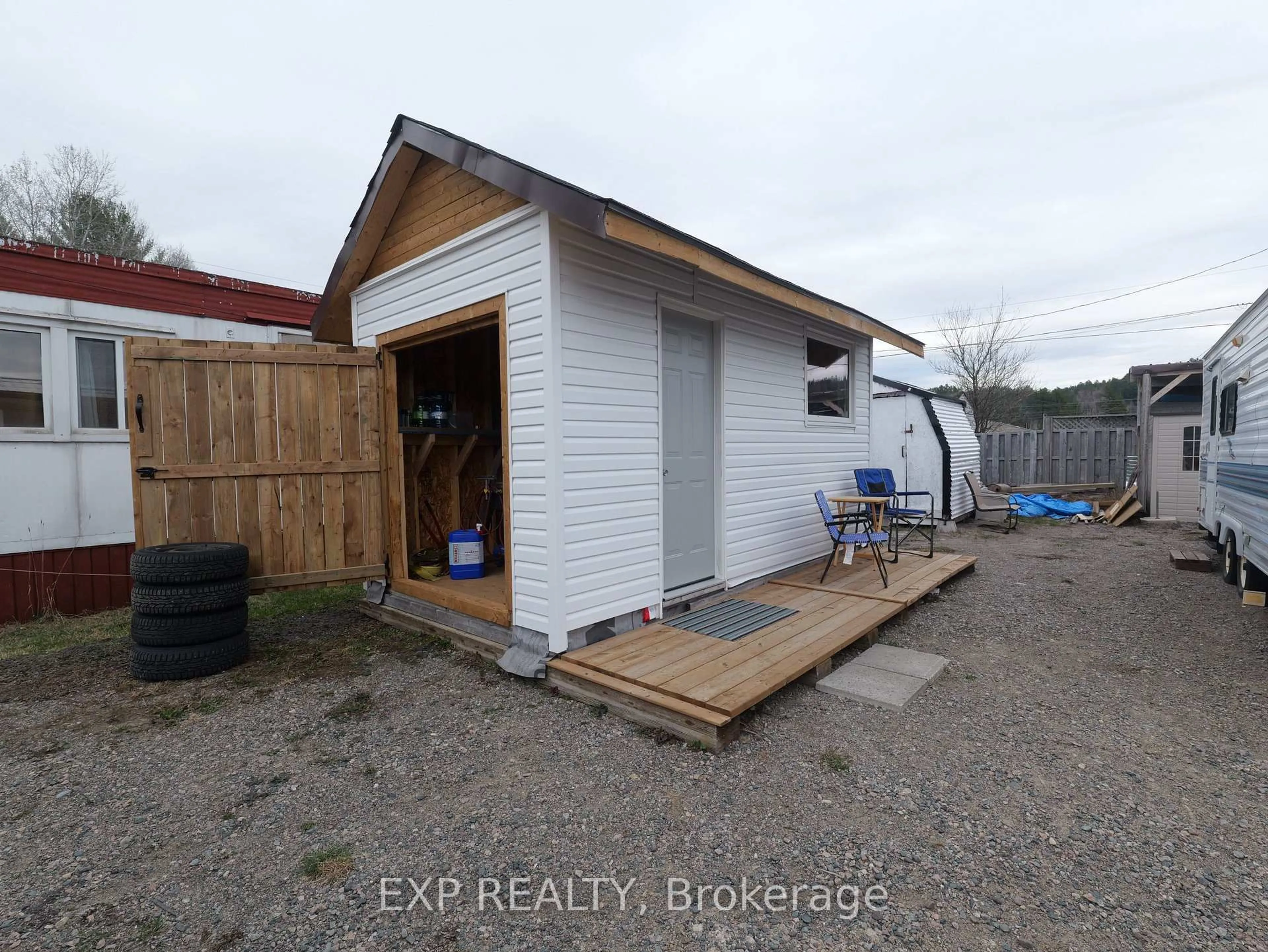 Shed for 27 Mountain Ave, Greater Sudbury Ontario P0M 2C0