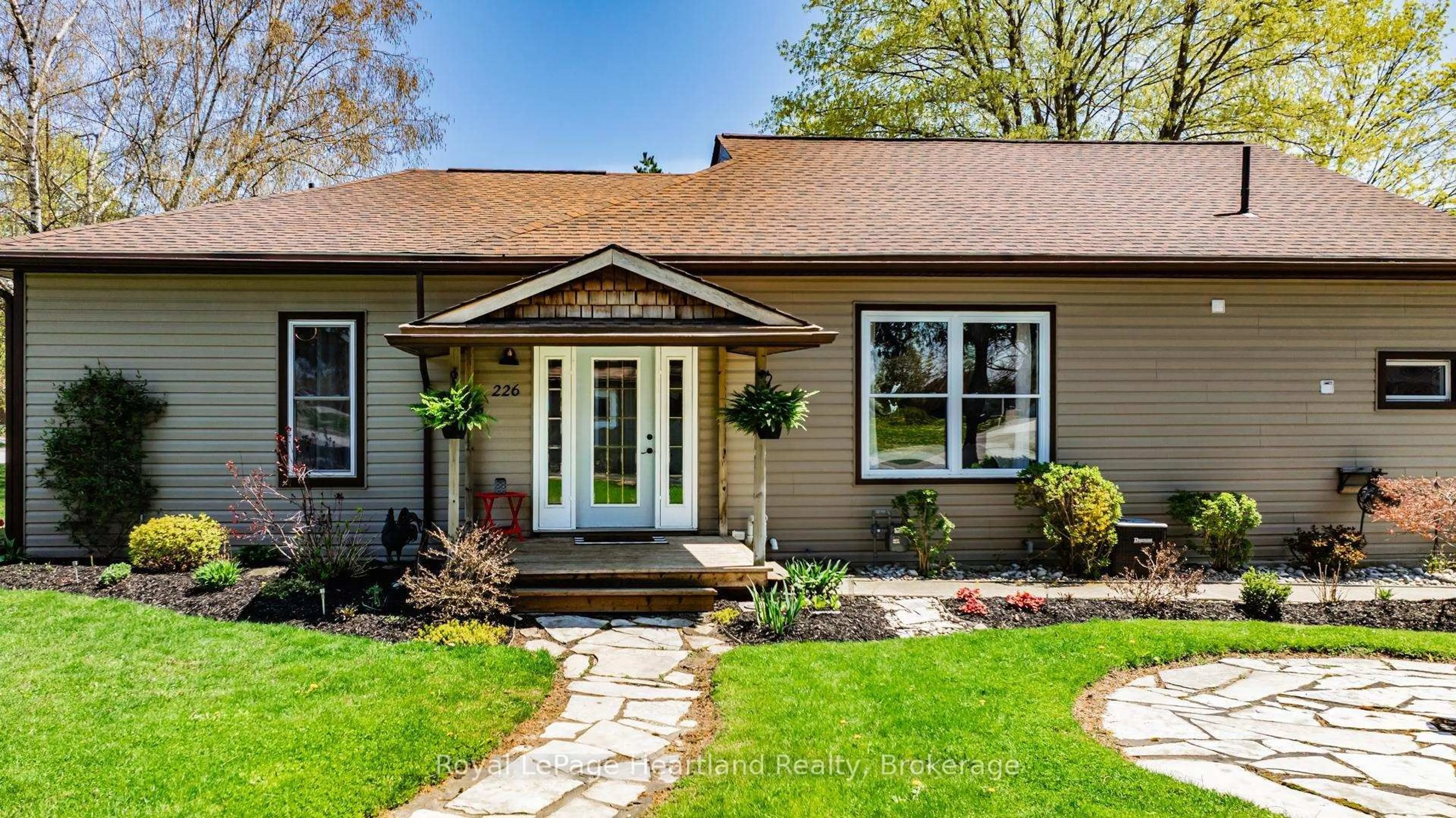 Home with vinyl exterior material, street for 226 Mary St, Central Huron Ontario N0M 1L0