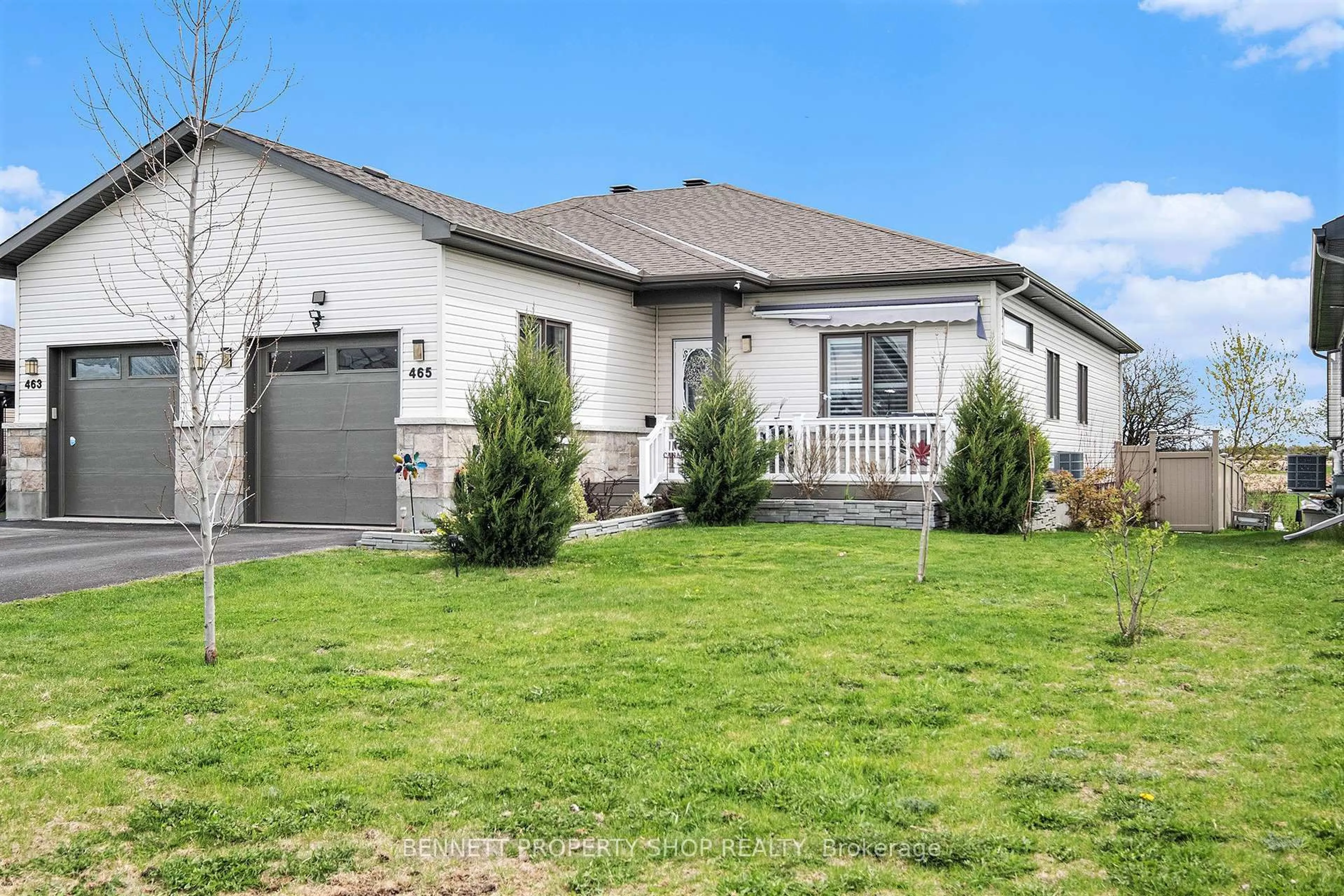 Home with vinyl exterior material, street for 465 Lancaster Lane, North Dundas Ontario N1A 2W1