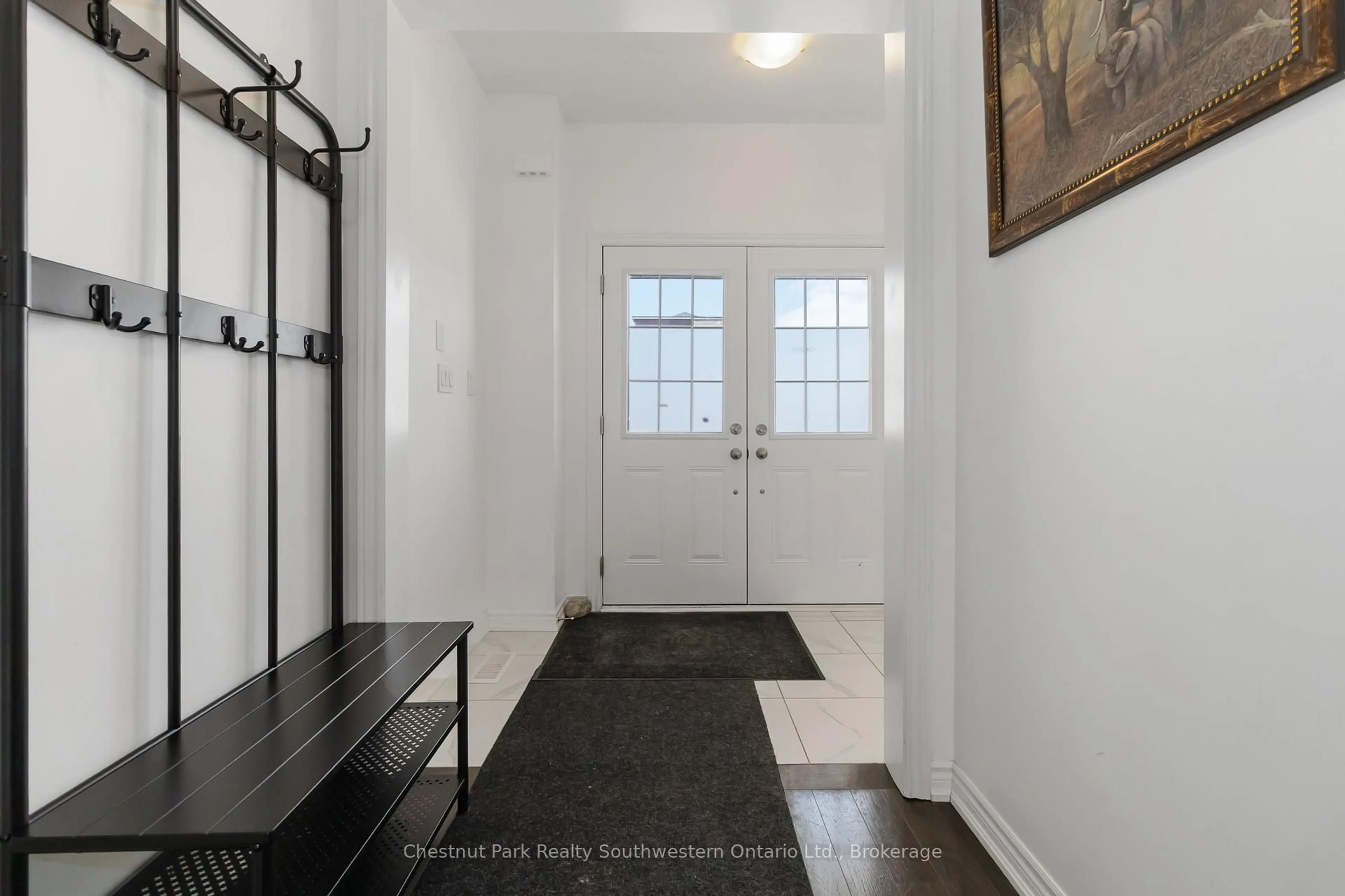 Indoor entryway for 9 Mears Rd, Brant Ontario N3L 0M7
