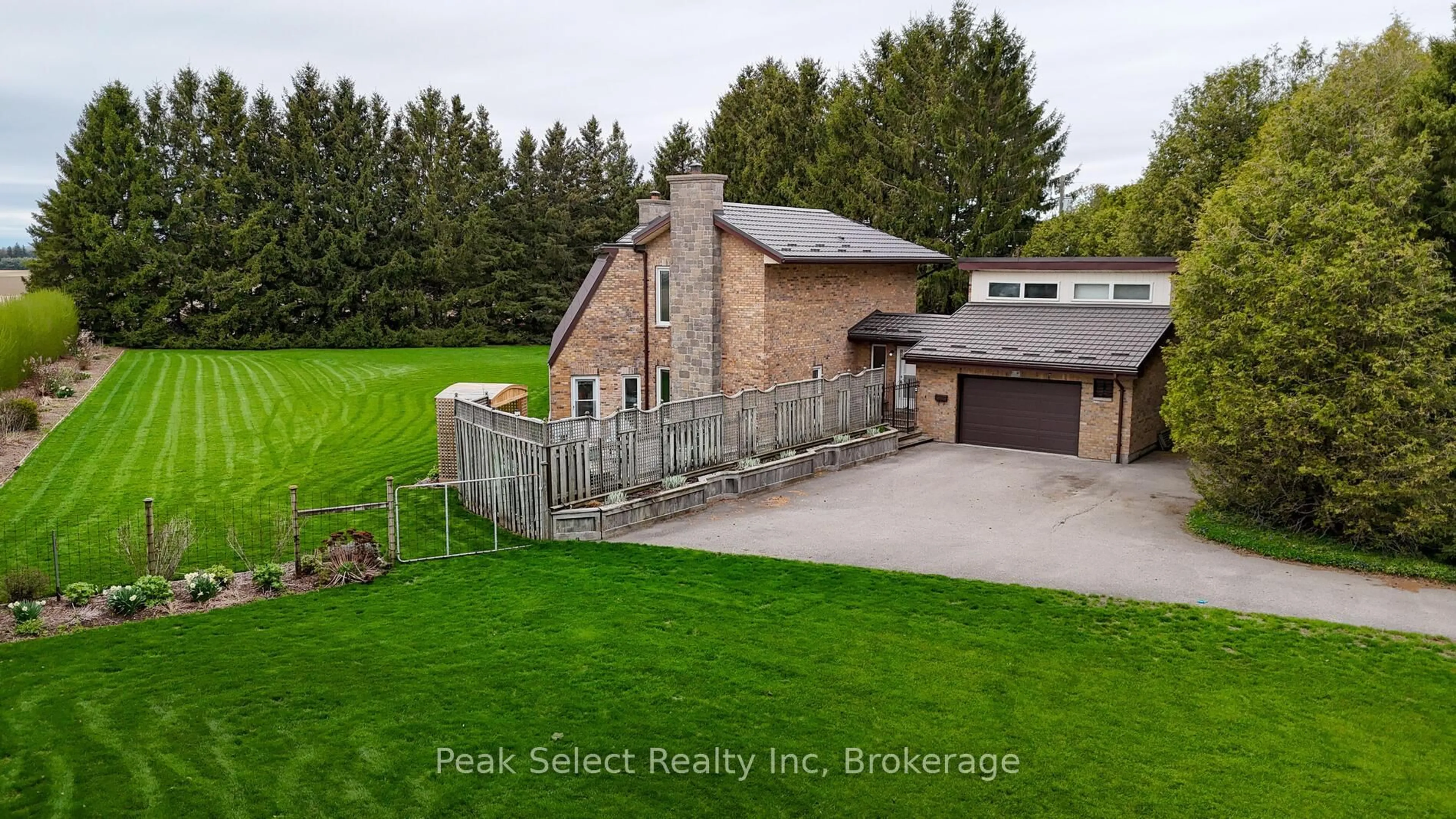 A pic from outside/outdoor area/front of a property/back of a property/a pic from drone, street for 196771 19th Line, Zorra Ontario N0M 2G0