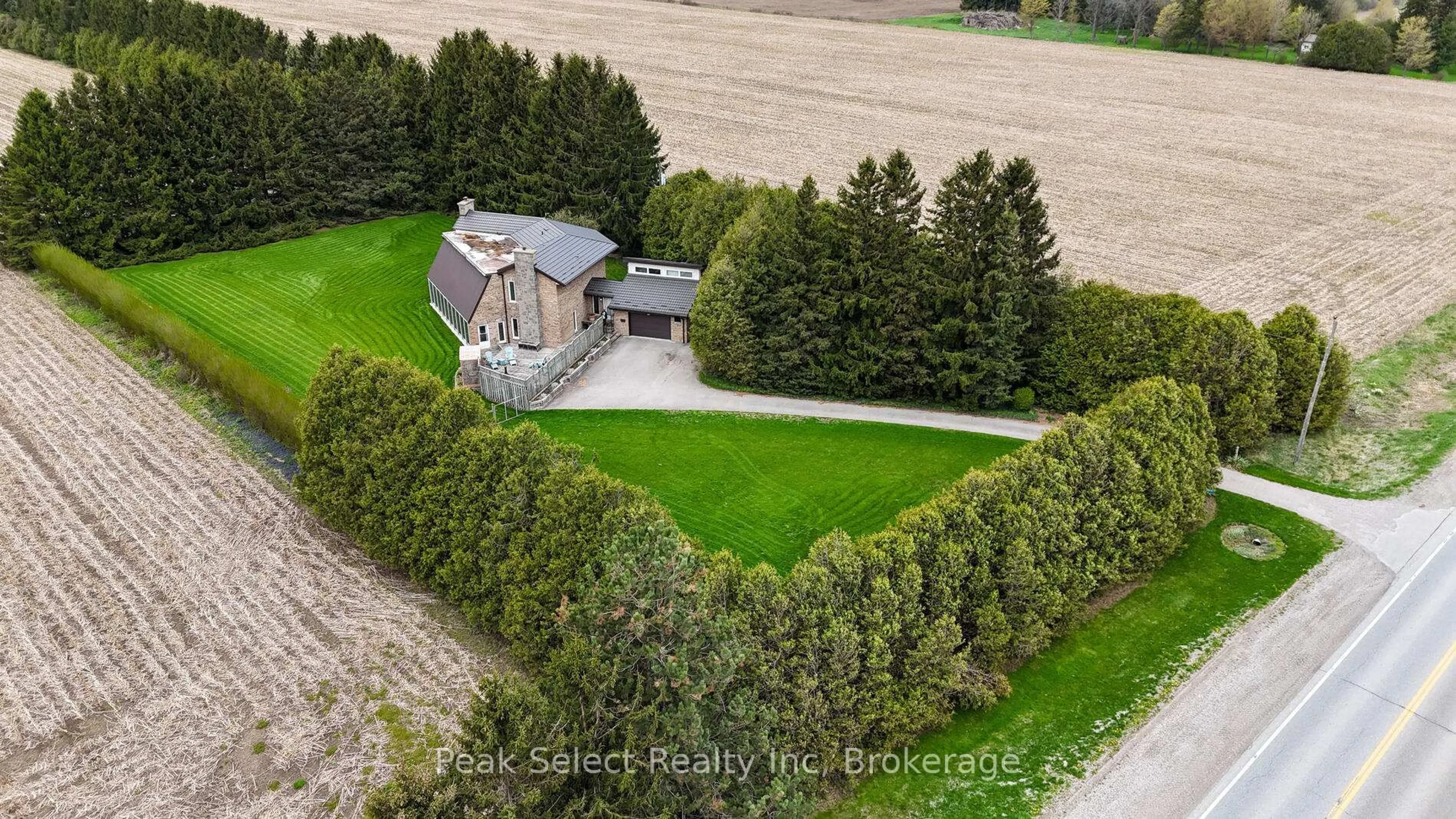 A pic from outside/outdoor area/front of a property/back of a property/a pic from drone, street for 196771 19th Line, Zorra Ontario N0M 2G0