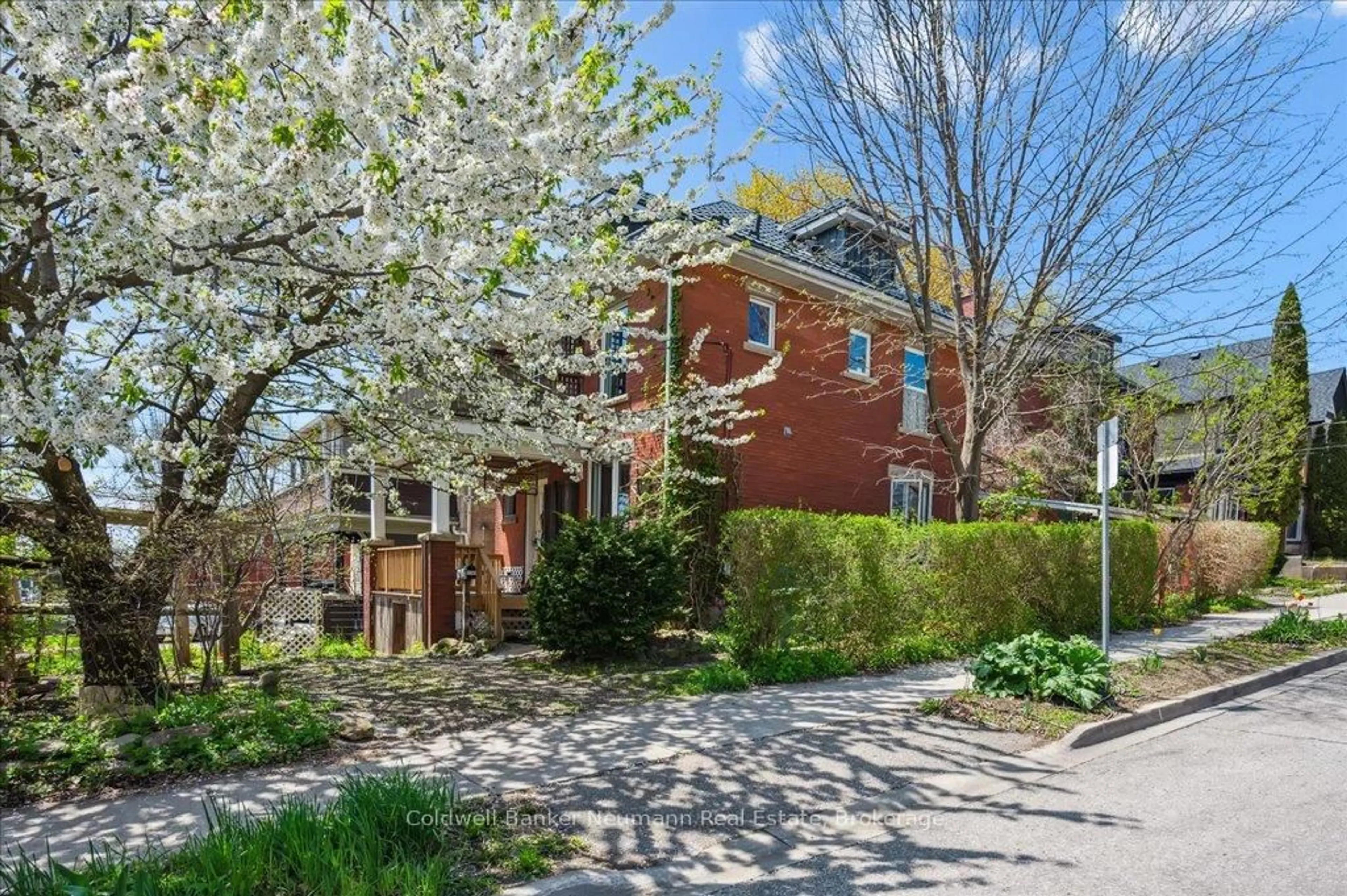 Home with brick exterior material, street for 124 Surrey St, Guelph Ontario N1H 3P9