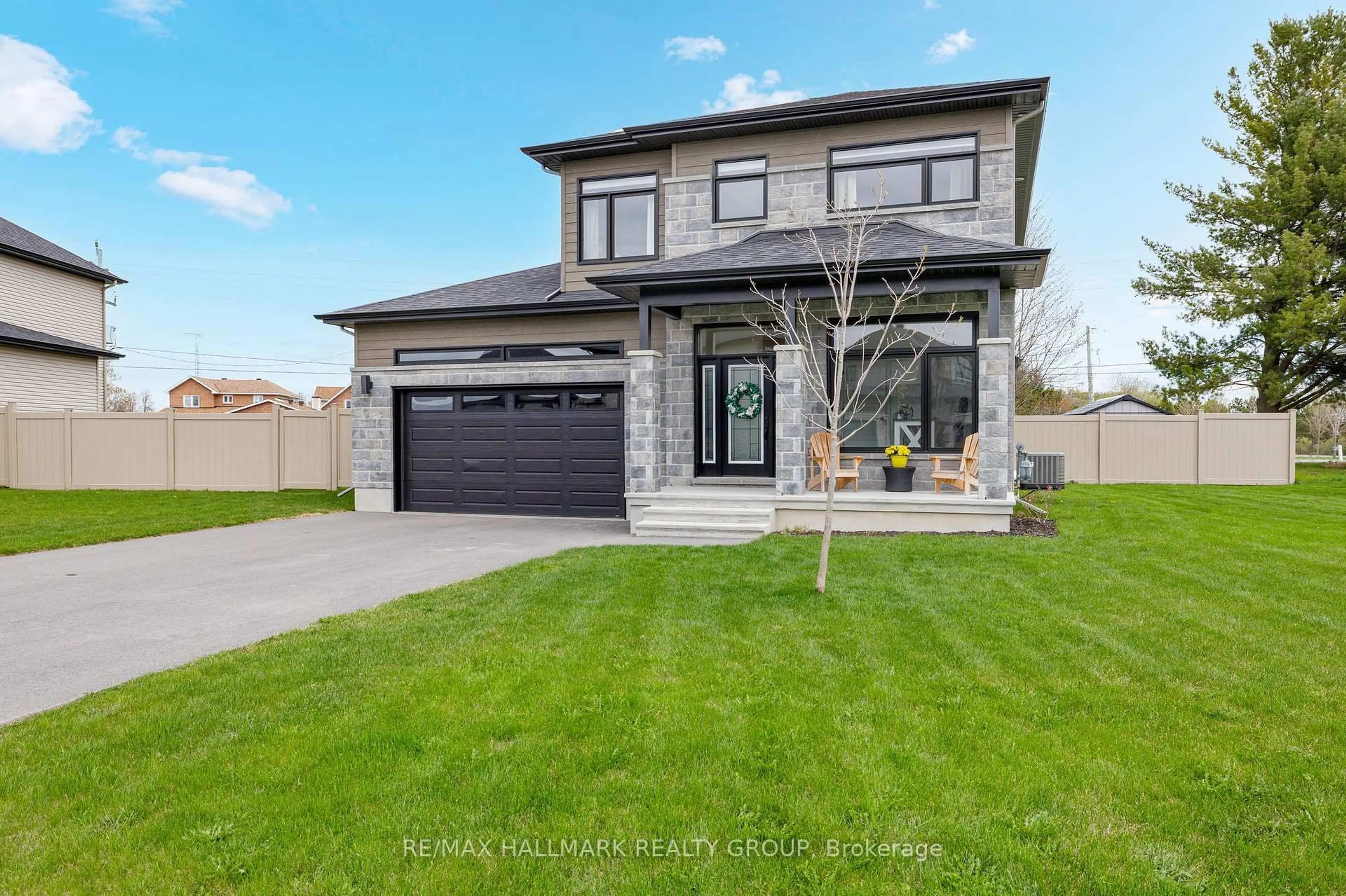 Home with brick exterior material, street for 1184 Avignon St, Russell Ontario K1S 4E6