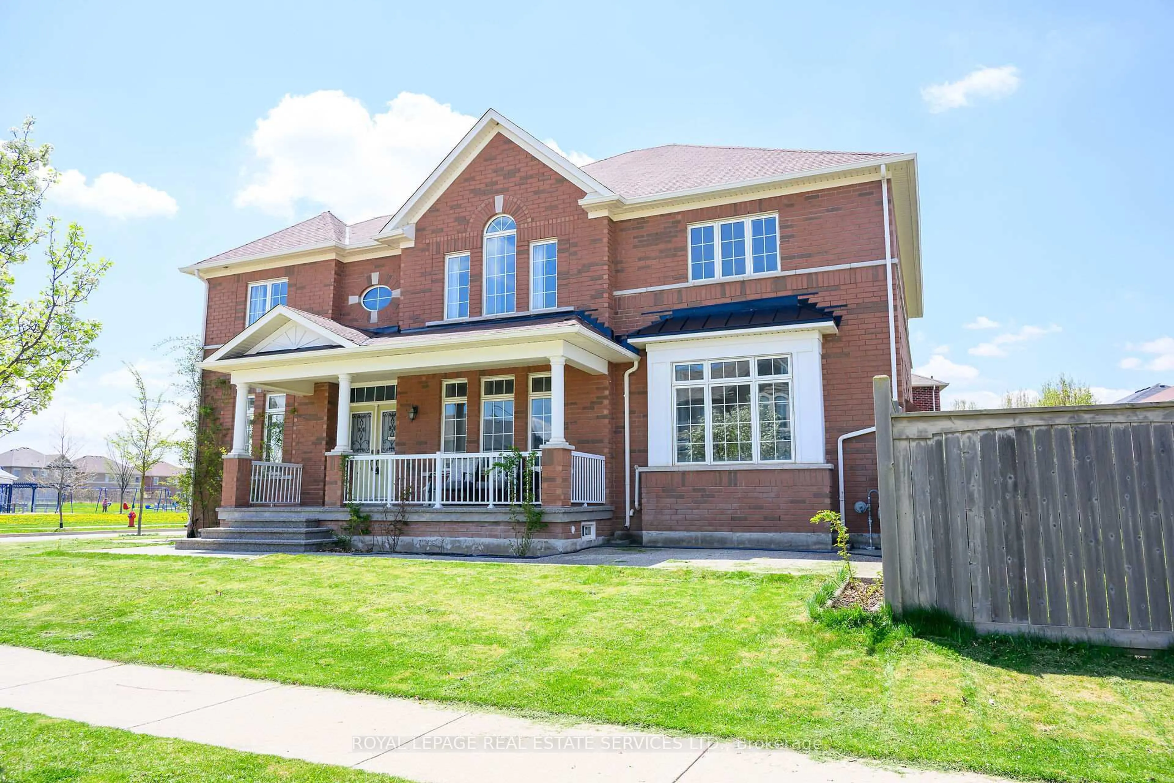 Home with brick exterior material, street for 123 Attridge Cres, Hamilton Ontario L0R 2H7