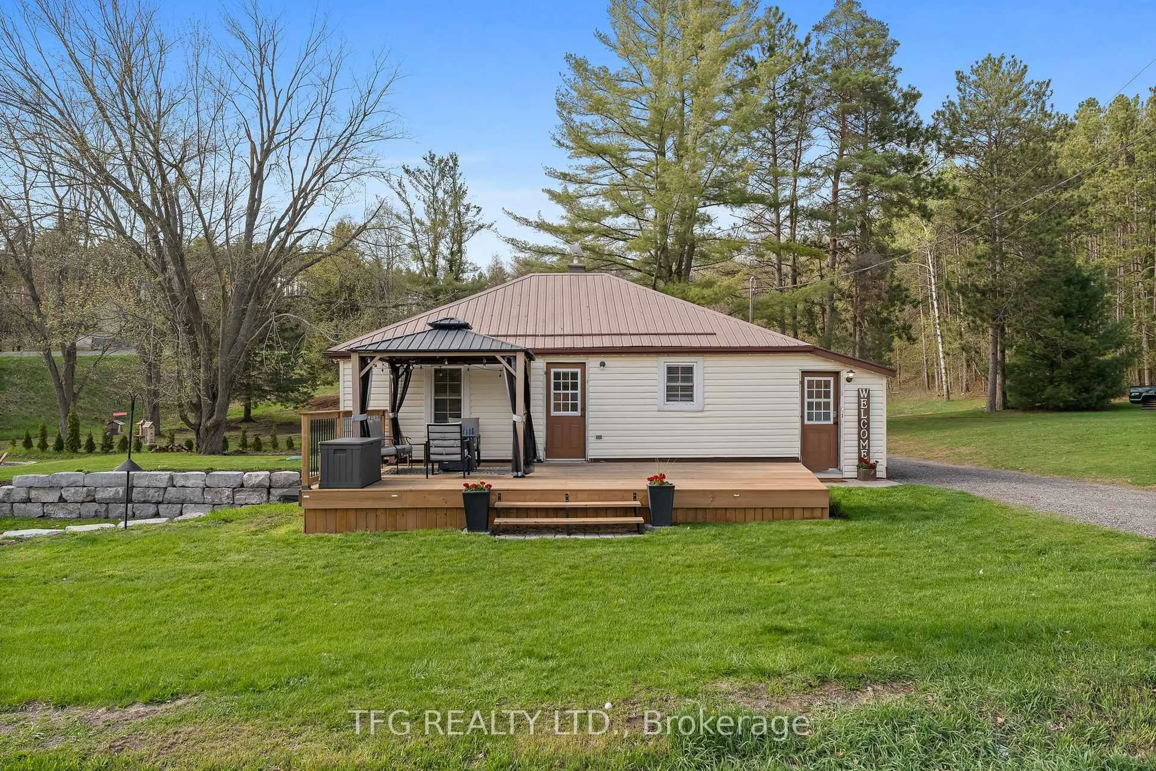 A pic from outside/outdoor area/front of a property/back of a property/a pic from drone, water/lake/river/ocean view for 4190 Wright Rd, Port Hope Ontario L0A 1B0