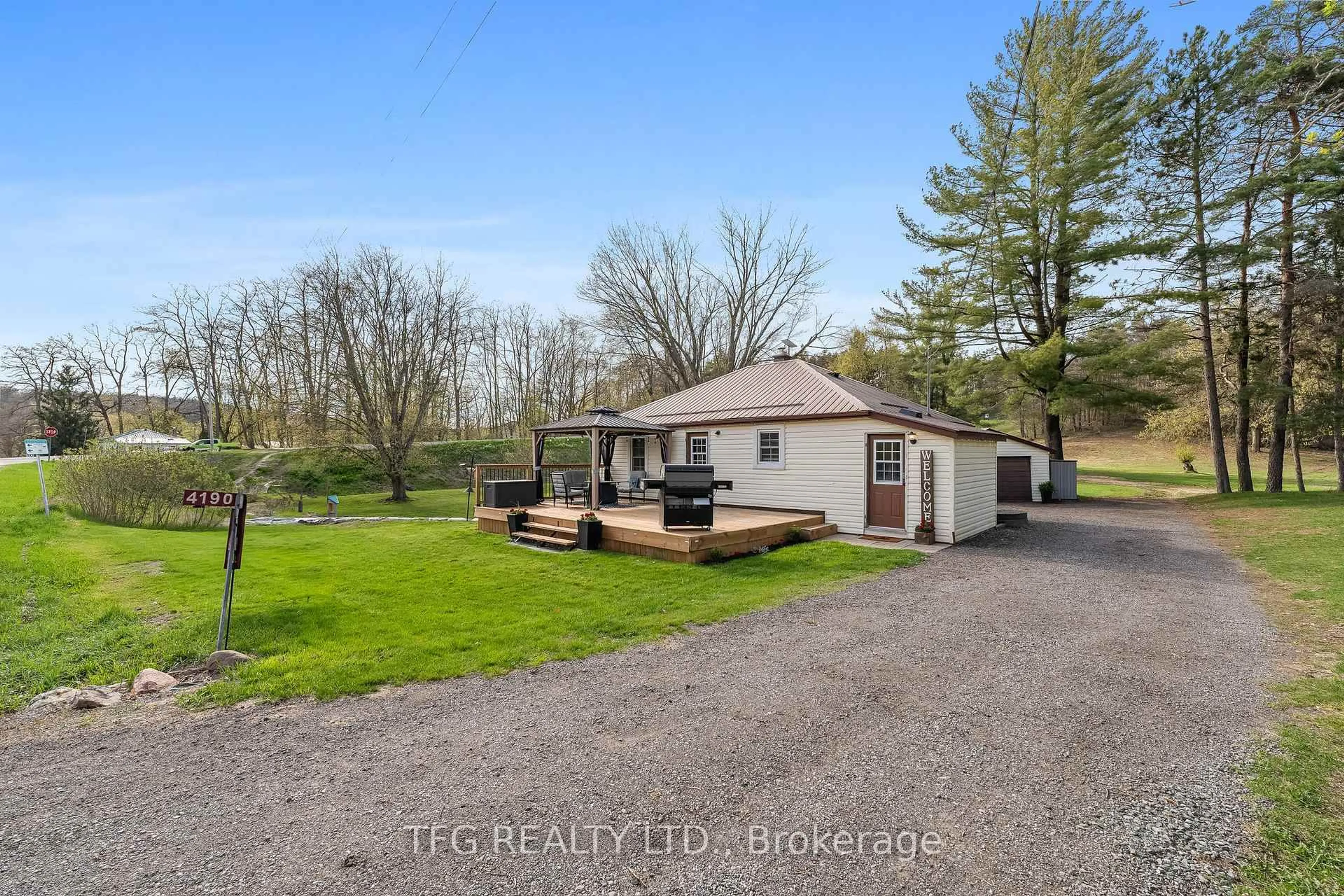 A pic from outside/outdoor area/front of a property/back of a property/a pic from drone, water/lake/river/ocean view for 4190 Wright Rd, Port Hope Ontario L0A 1B0