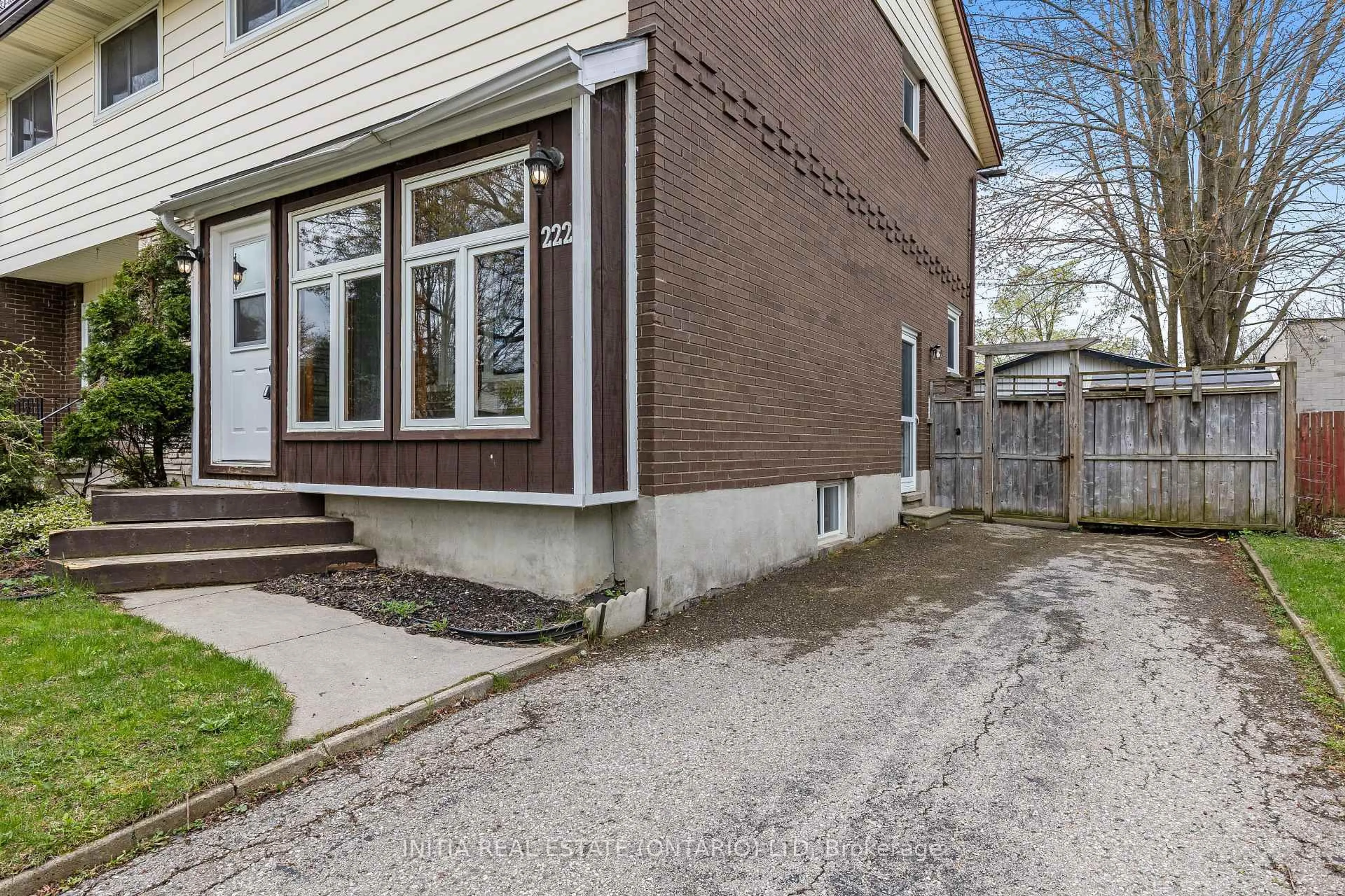 Unknown for 222 Elgin Cres, Stratford Ontario N5A 3Z5