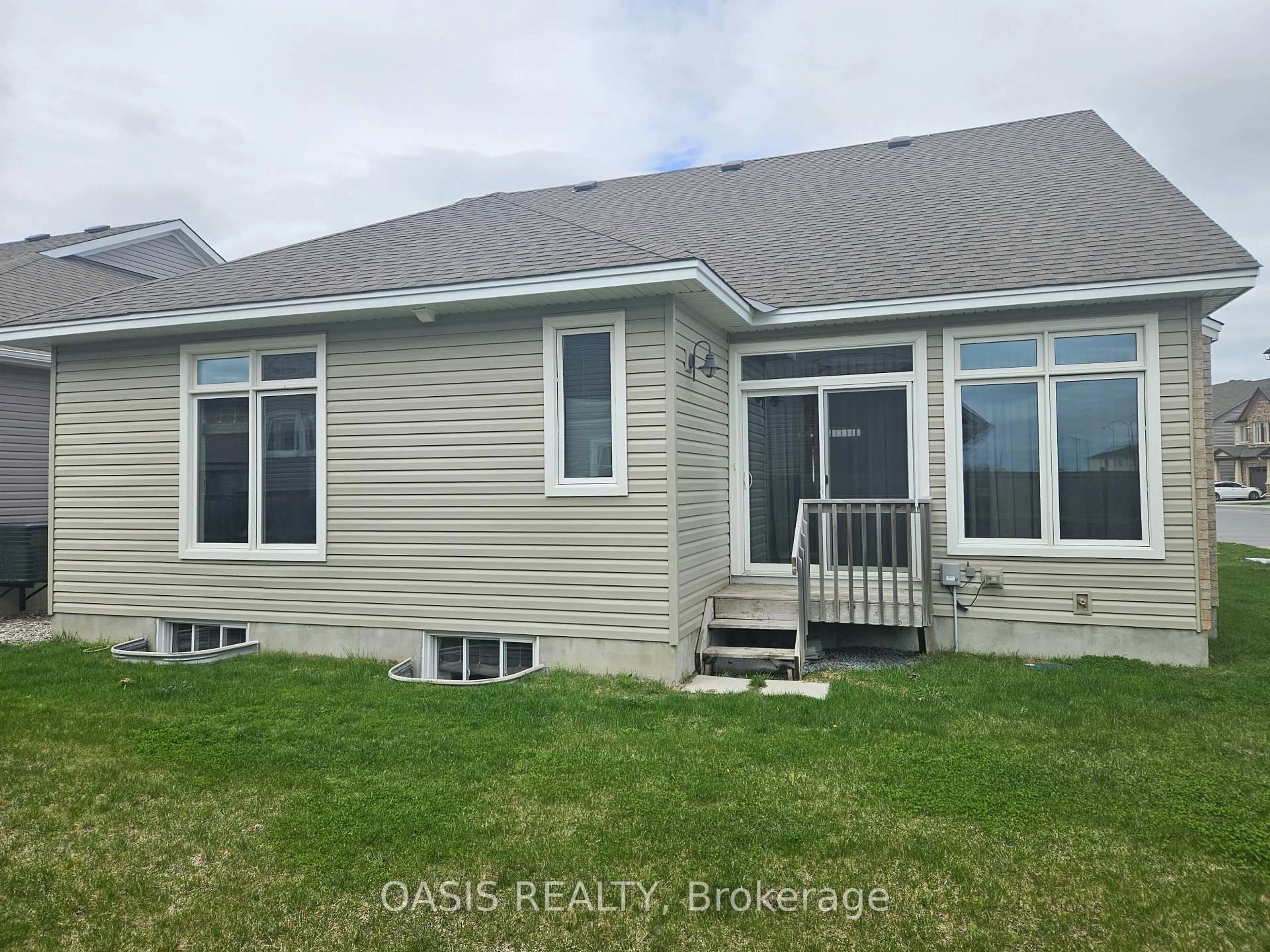 Home with vinyl exterior material, water/lake/river/ocean view for 200 Maygrass Way, Ottawa Ontario K2S 2K8