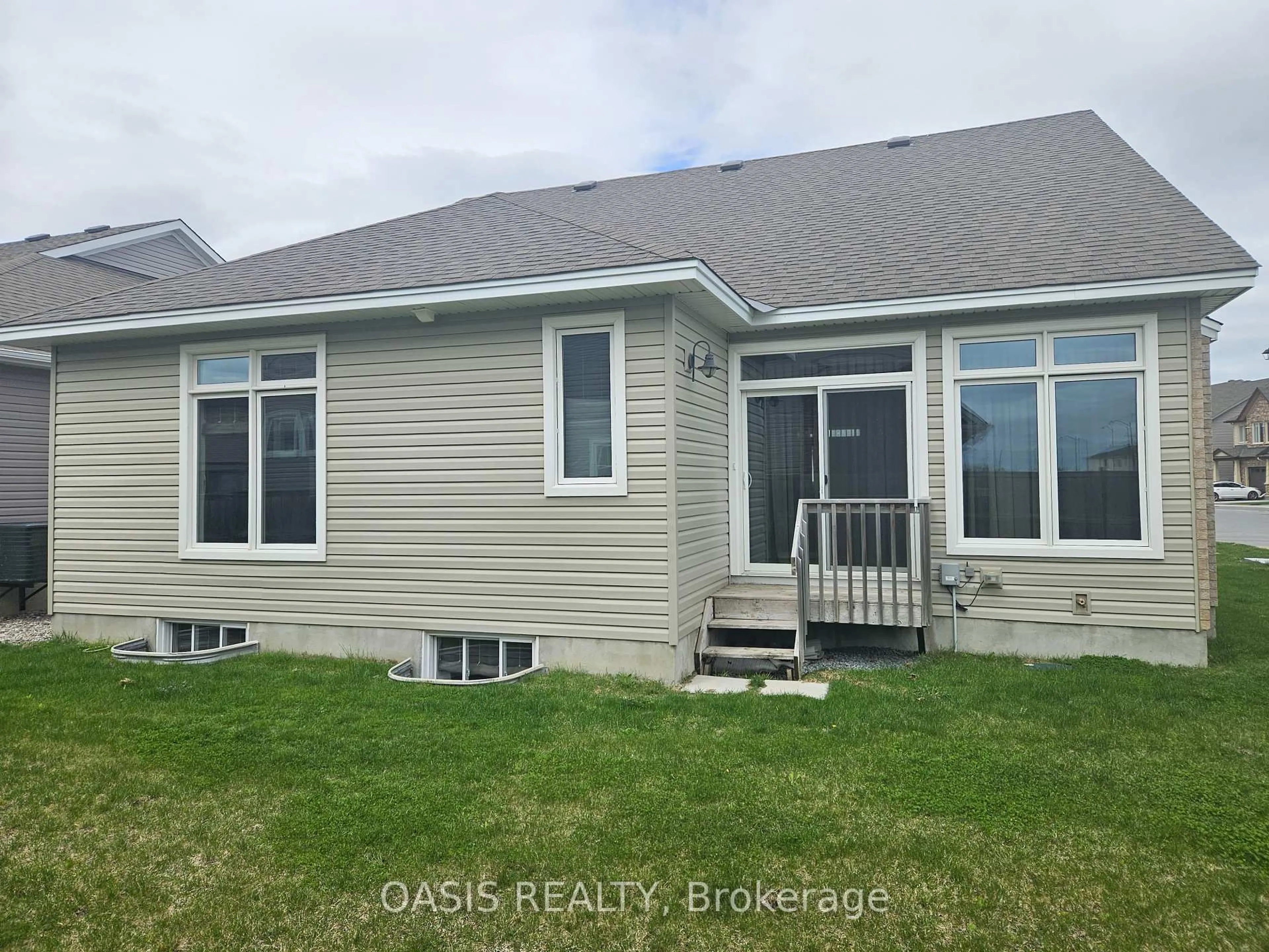 Home with vinyl exterior material, water/lake/river/ocean view for 200 Maygrass Way, Ottawa Ontario K2S 2K8