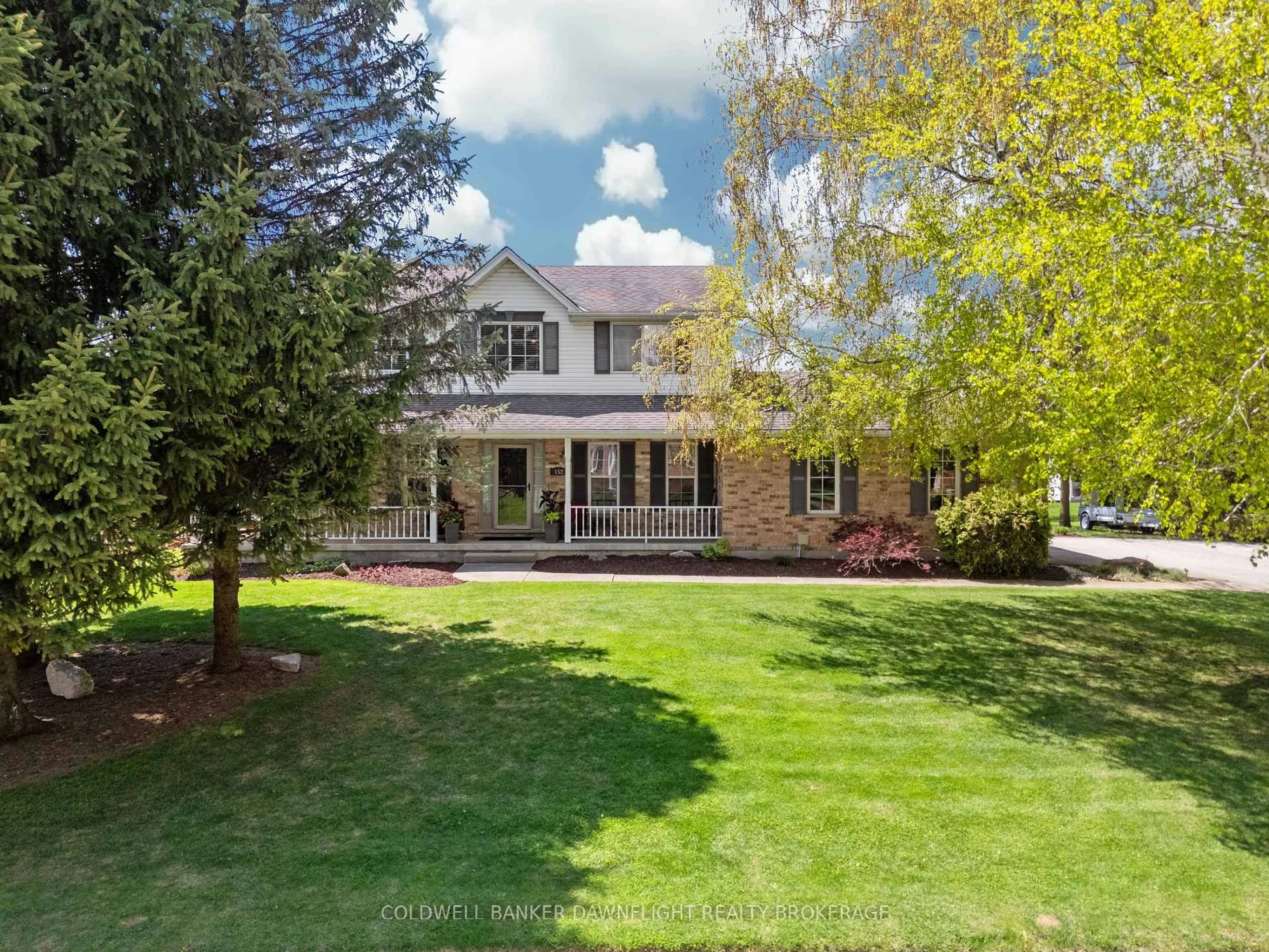 A pic from outside/outdoor area/front of a property/back of a property/a pic from drone, street for 152 Salisbury Dr, Middlesex Centre Ontario N0M 1P0