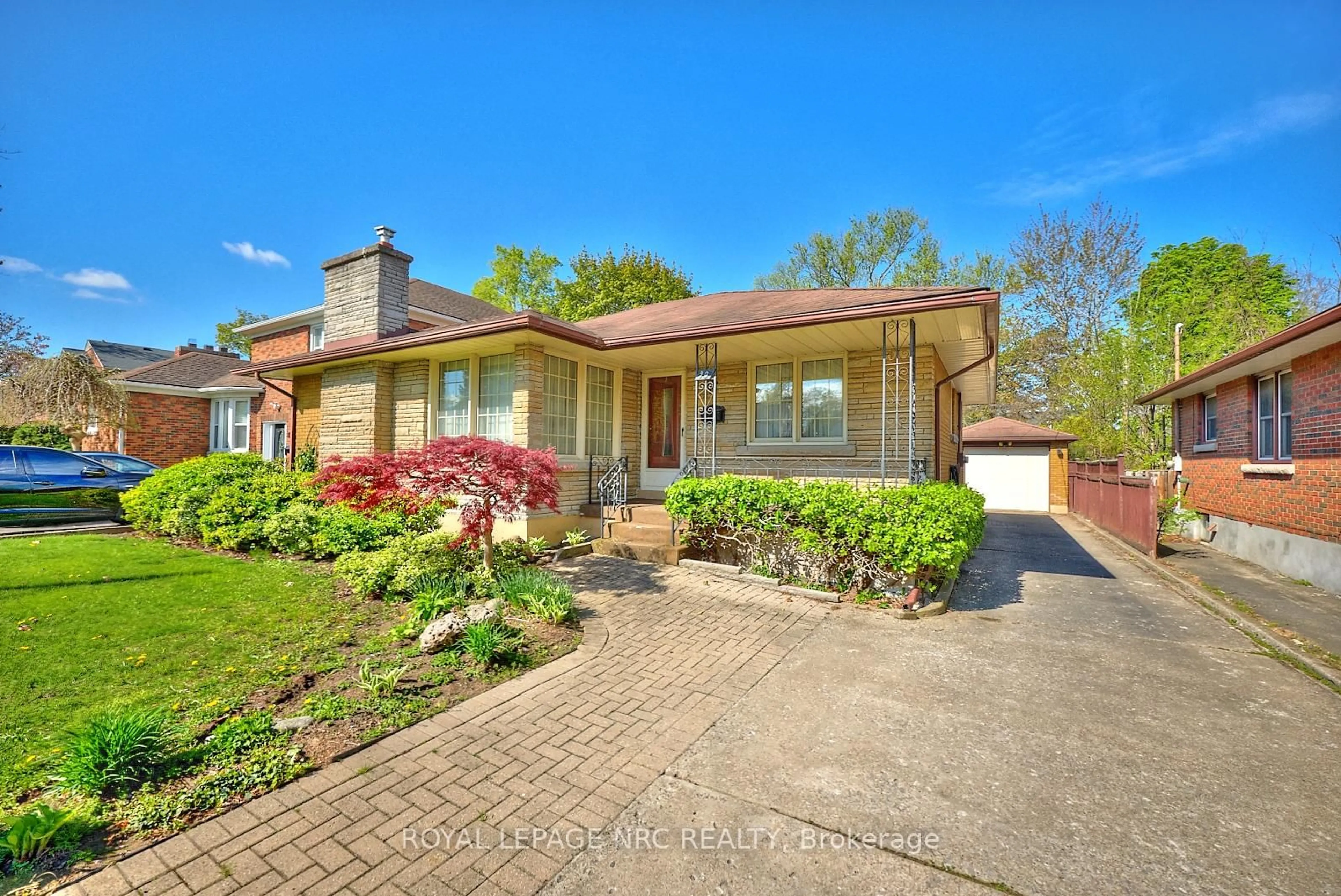 Home with brick exterior material, street for 90 Glenridge Ave, St. Catharines Ontario L2R 4X3