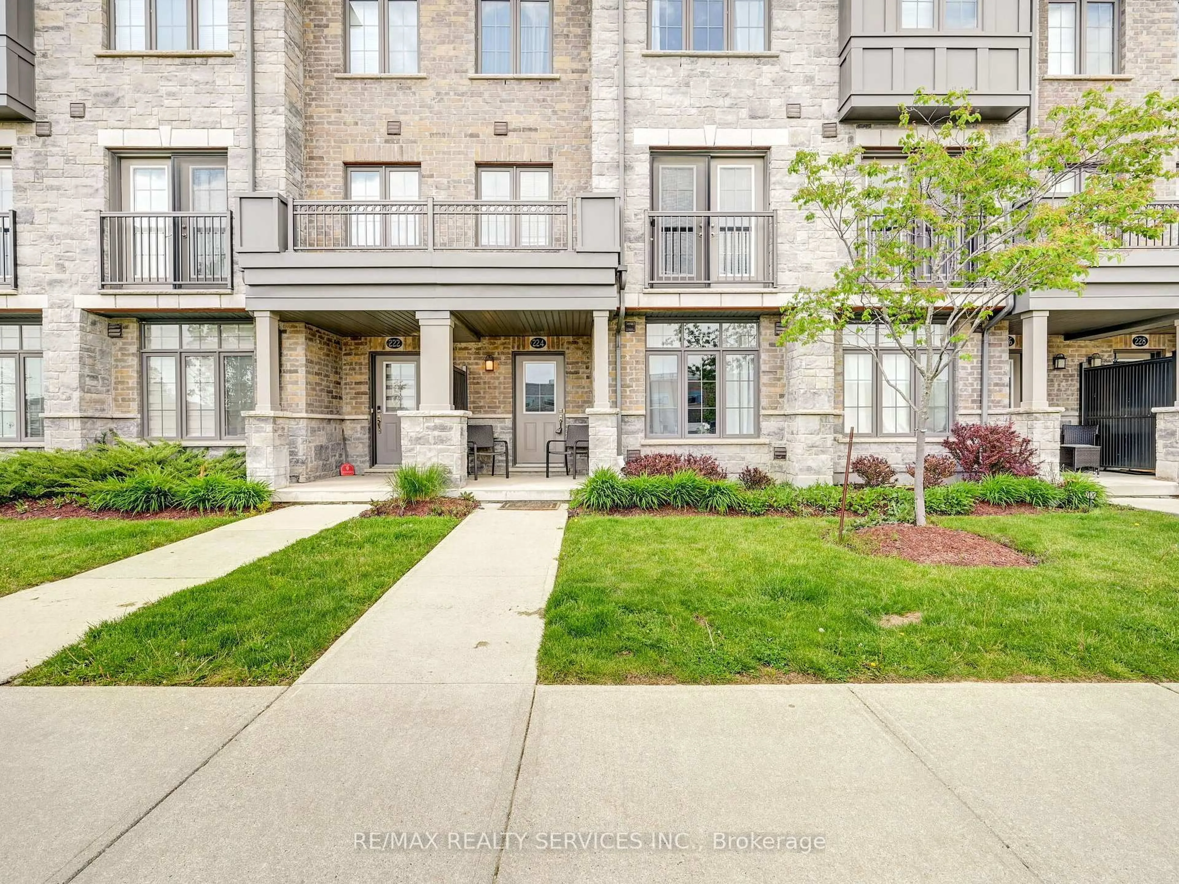 Unknown for 224 Thomas Slee Dr #8, Kitchener Ontario N2P 0B8