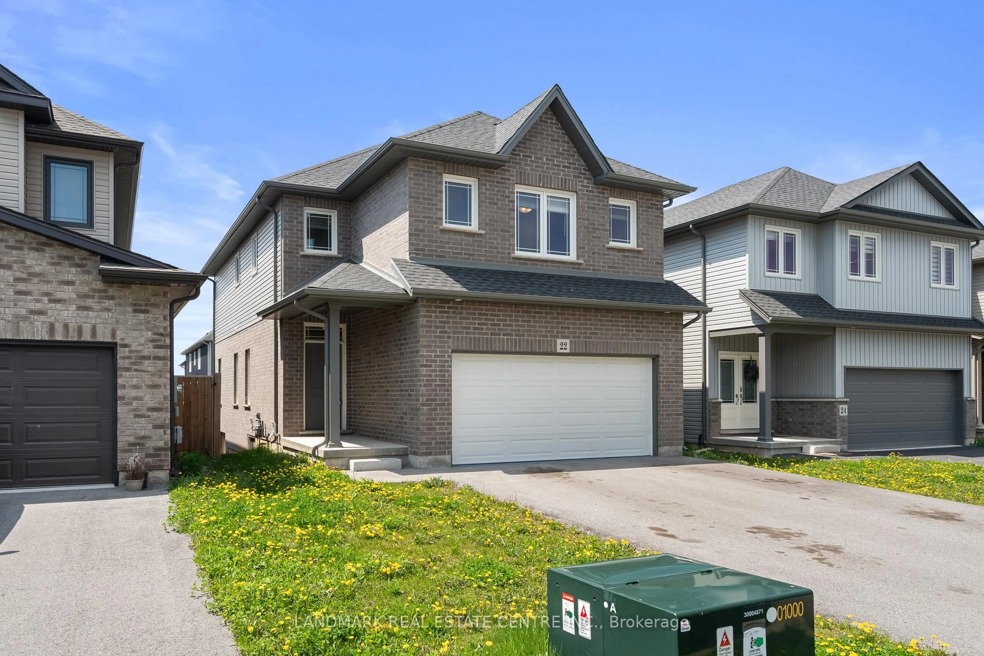 Home with brick exterior material, street for 22 Lamb Cres, Thorold Ontario L2V 0G8