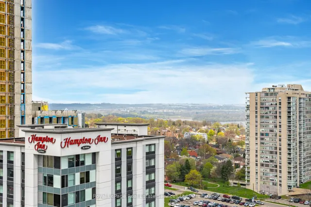 Additional property image - 15 Queen St Unit 1409
