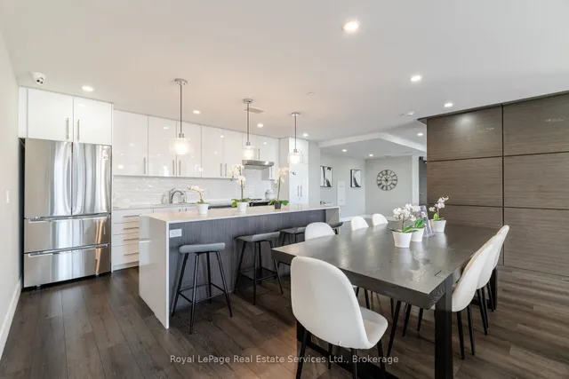 Additional property image - 15 Queen St Unit 1409