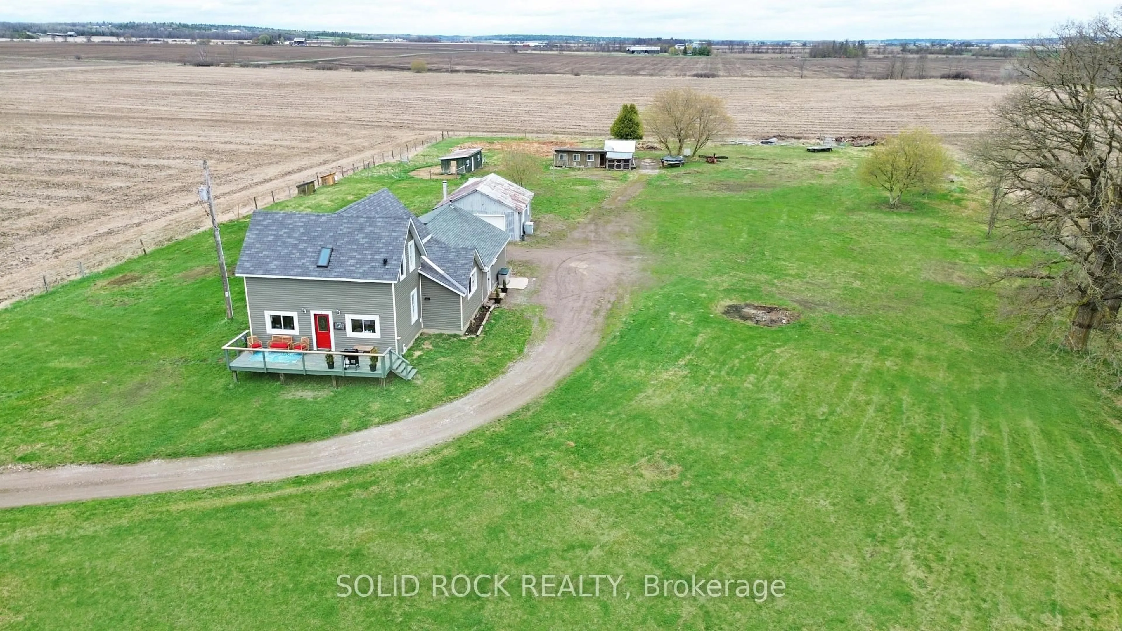 A pic from outside/outdoor area/front of a property/back of a property/a pic from drone, building for 4270 Highway 60 Highway, Douglas Ontario K0J 1S0