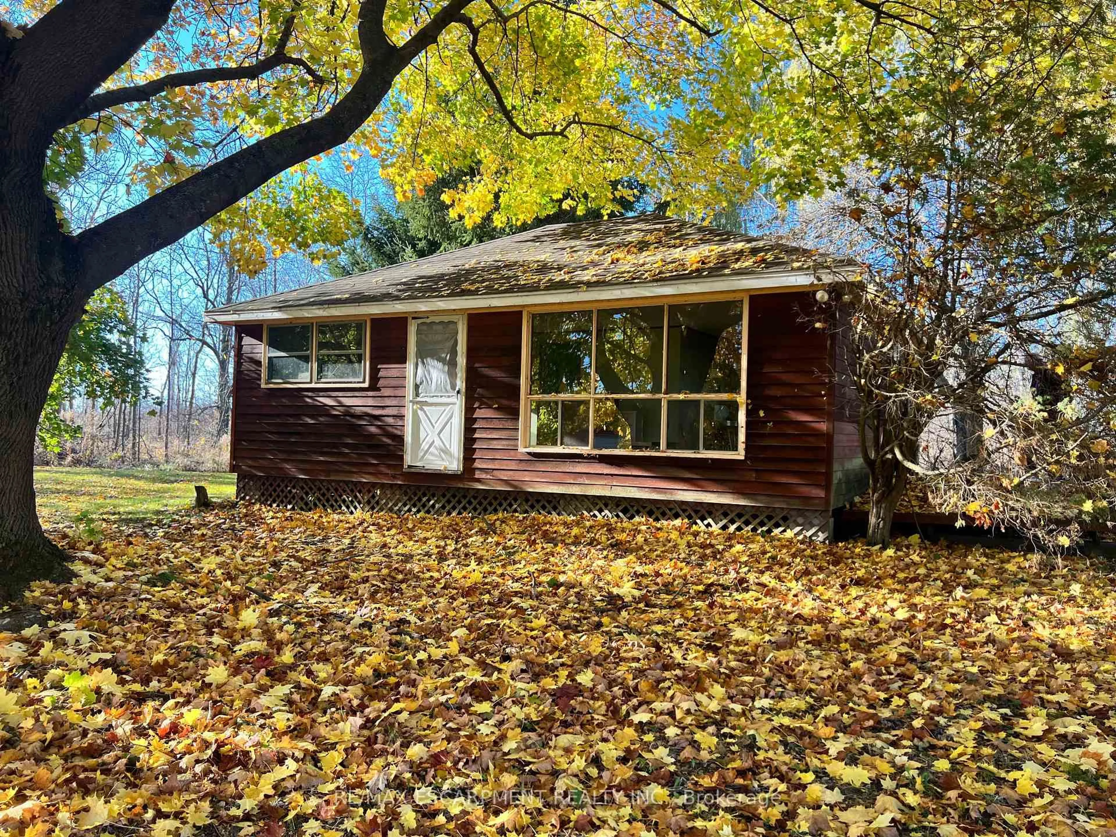 Home with vinyl exterior material, unknown for 2781 North Shore Dr, Haldimand Ontario N0A 1K0