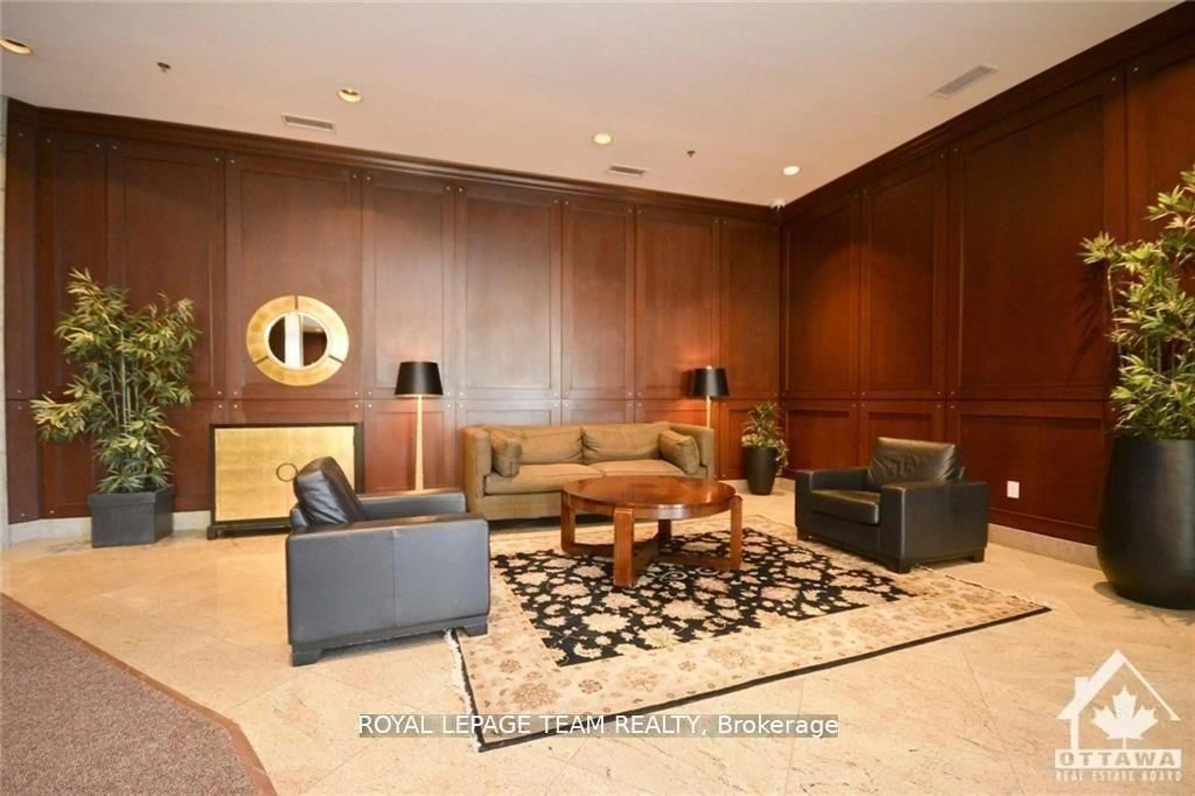 Lobby for 234 Rideau St #205, Ottawa Ontario K1N 0A9