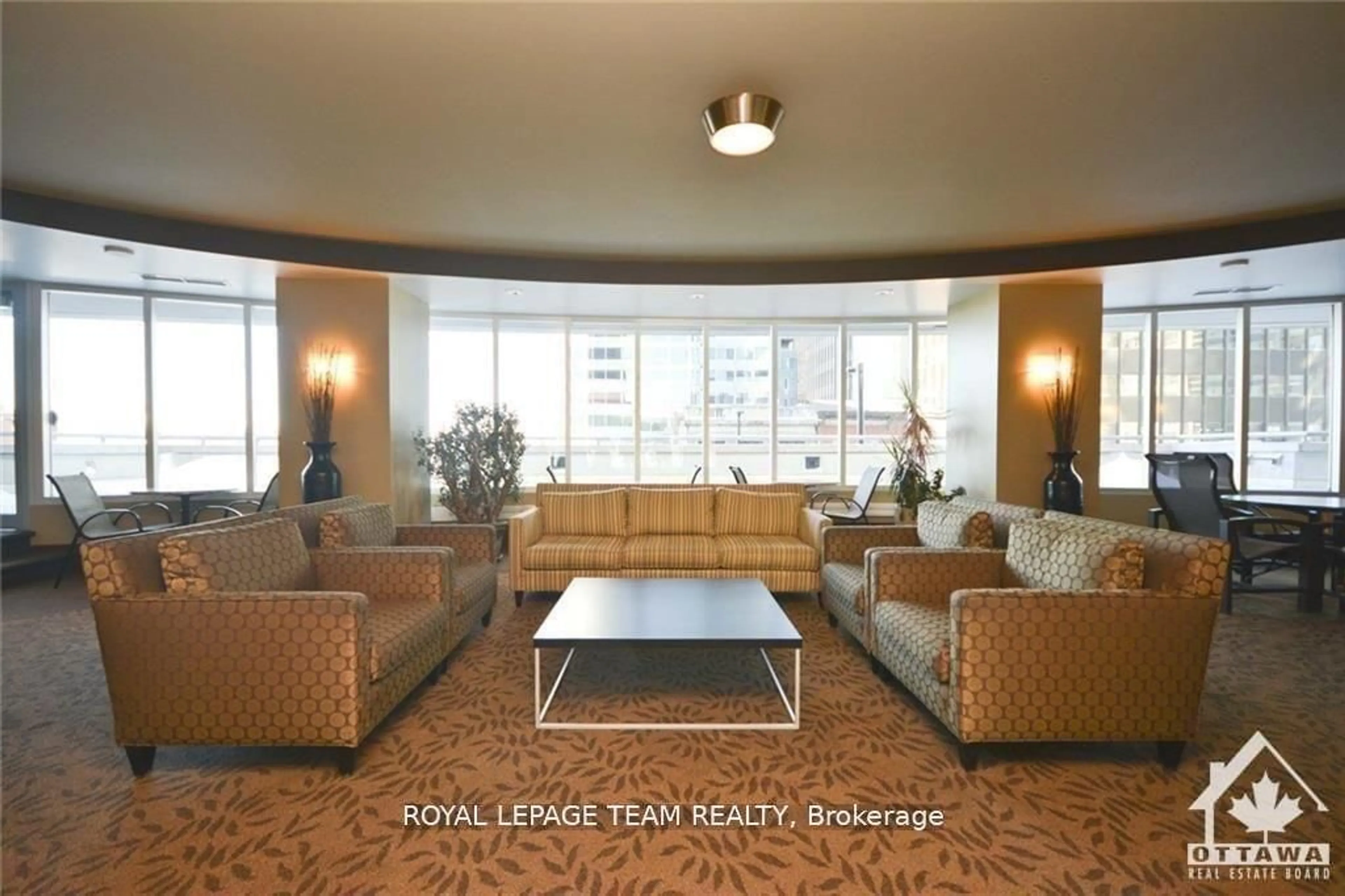 Lobby for 234 Rideau St #205, Ottawa Ontario K1N 0A9