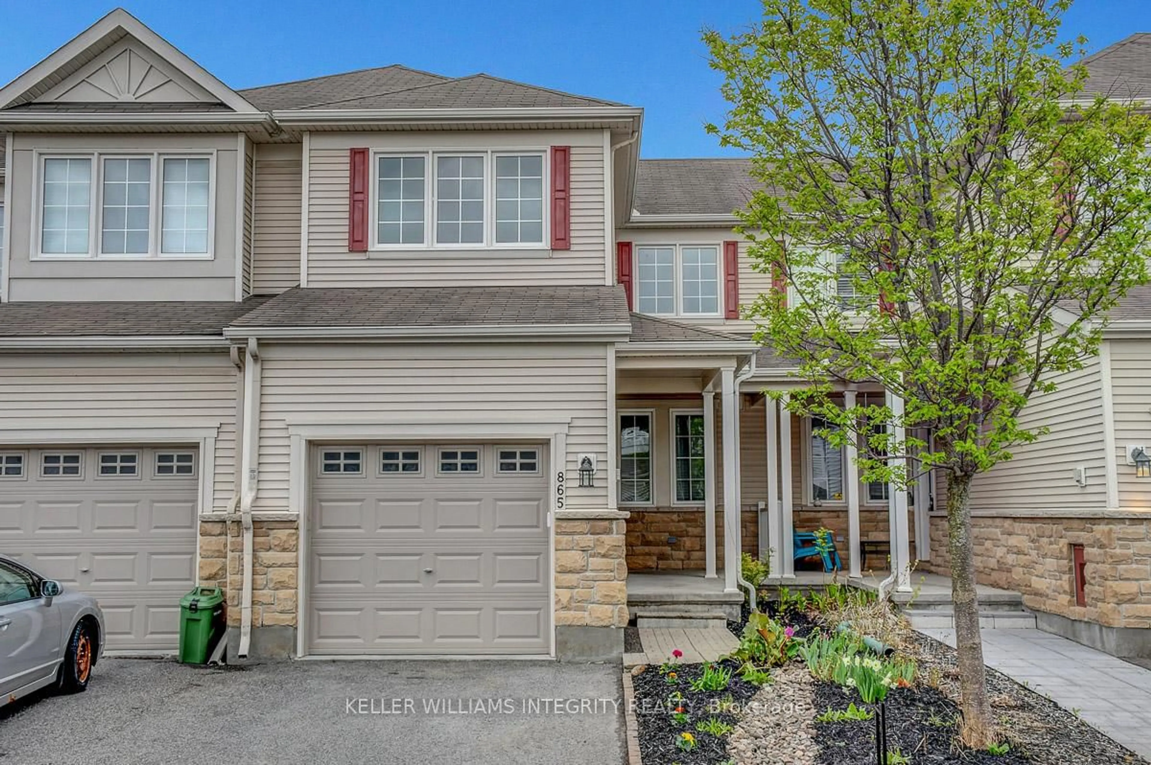 Home with vinyl exterior material, street for 865 Kennacraig Private, Ottawa Ontario K2J 5T6