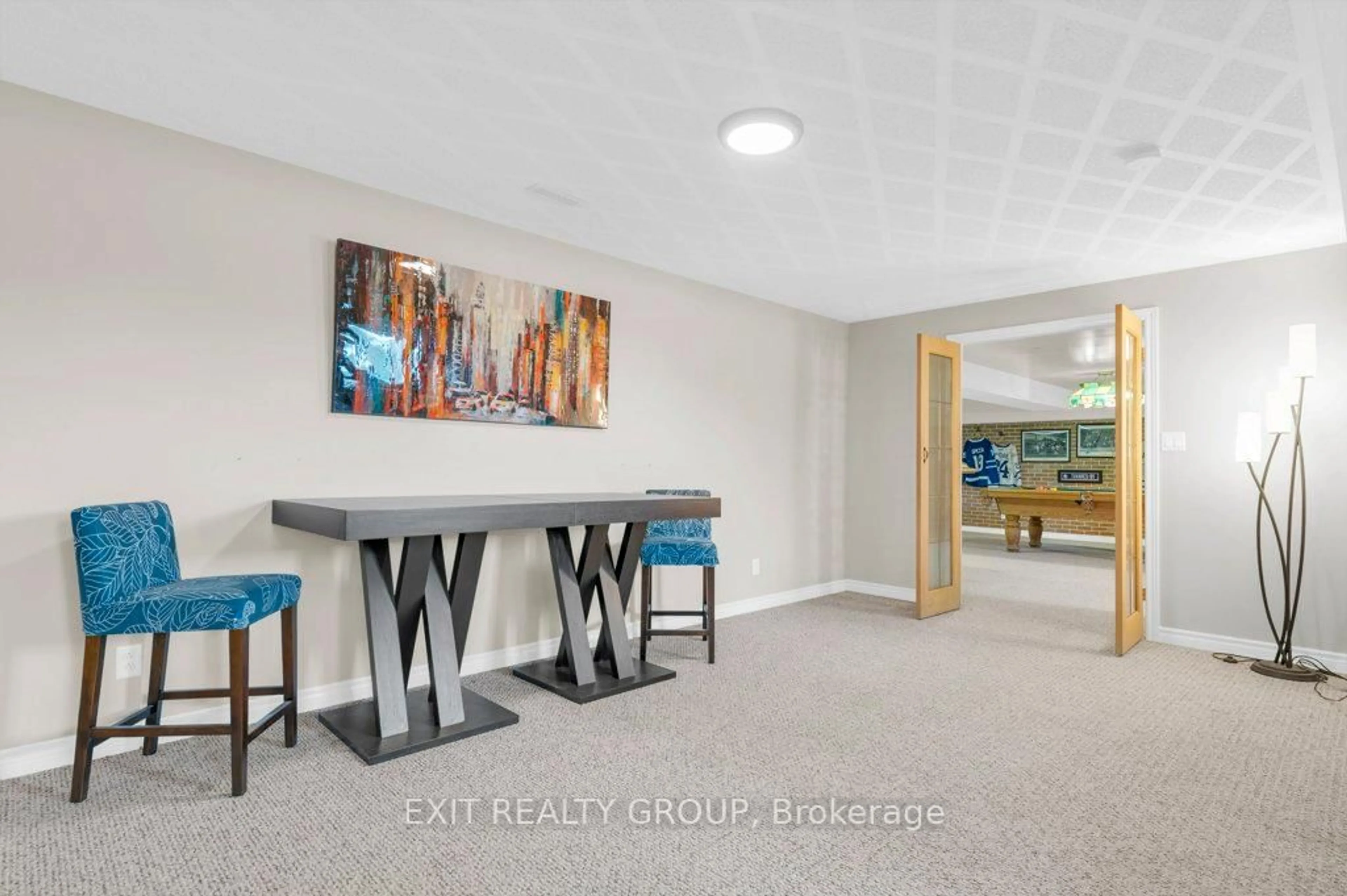 Indoor foyer for 109 Sills Rd, Belleville Ontario K0K 2V0