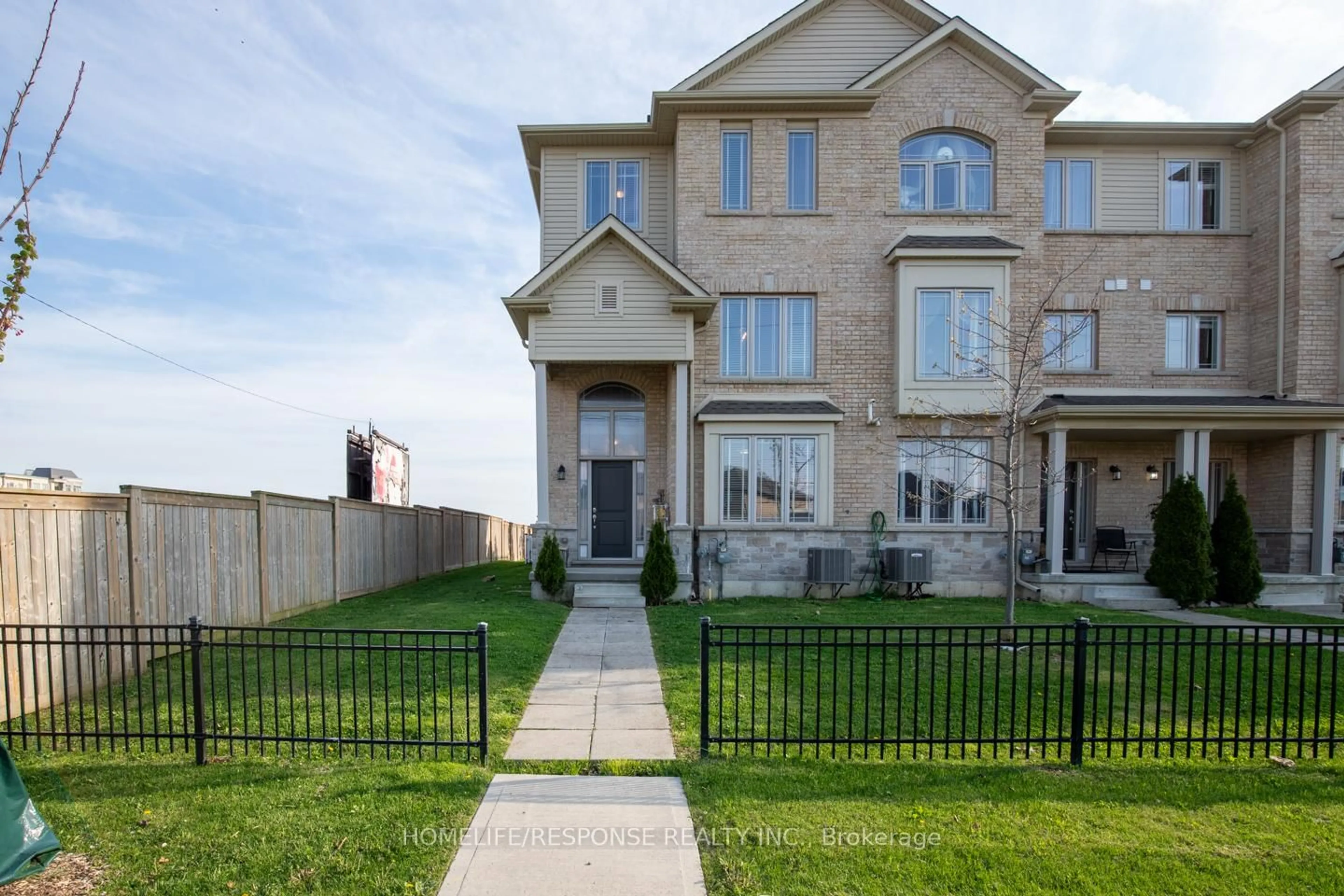Home with brick exterior material, street for 67 CROSSINGS Way, Hamilton Ontario L9R 1P0
