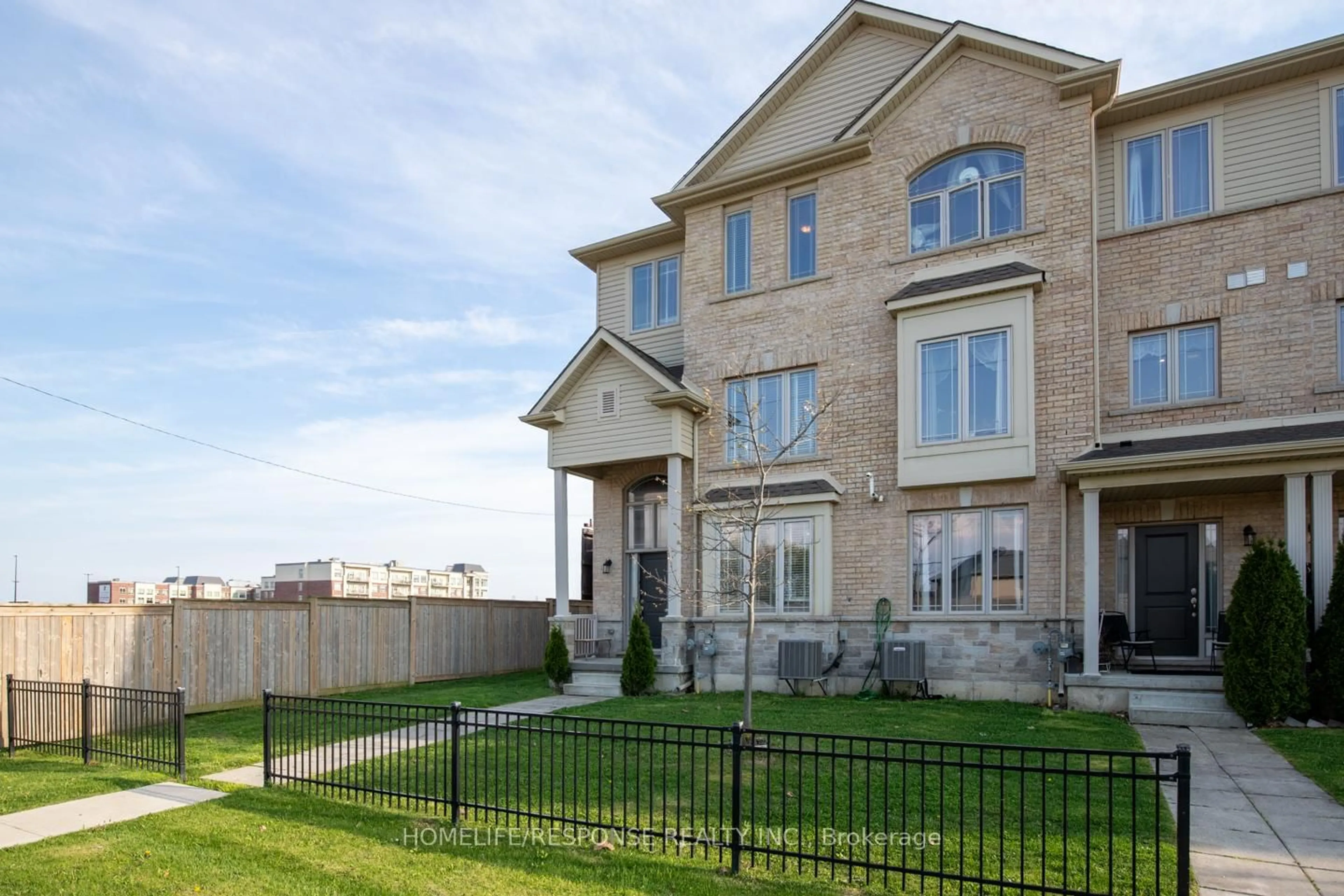 Home with brick exterior material, street for 67 CROSSINGS Way, Hamilton Ontario L9R 1P0
