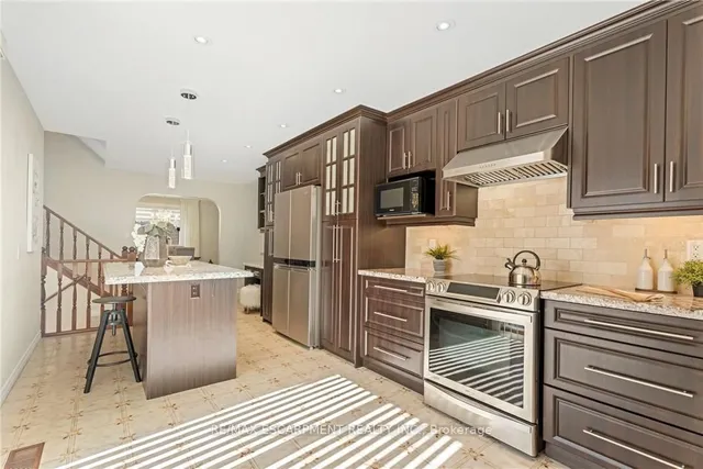 Additional property image - 36 Skylark Dr