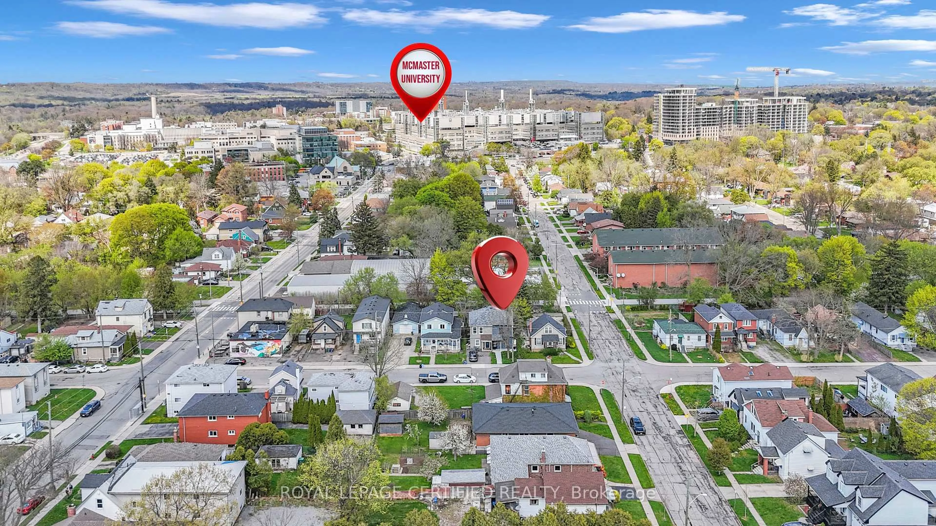 A pic from outside/outdoor area/front of a property/back of a property/a pic from drone, city buildings view from balcony for 34 Ward Ave, Hamilton Ontario L8S 2E6