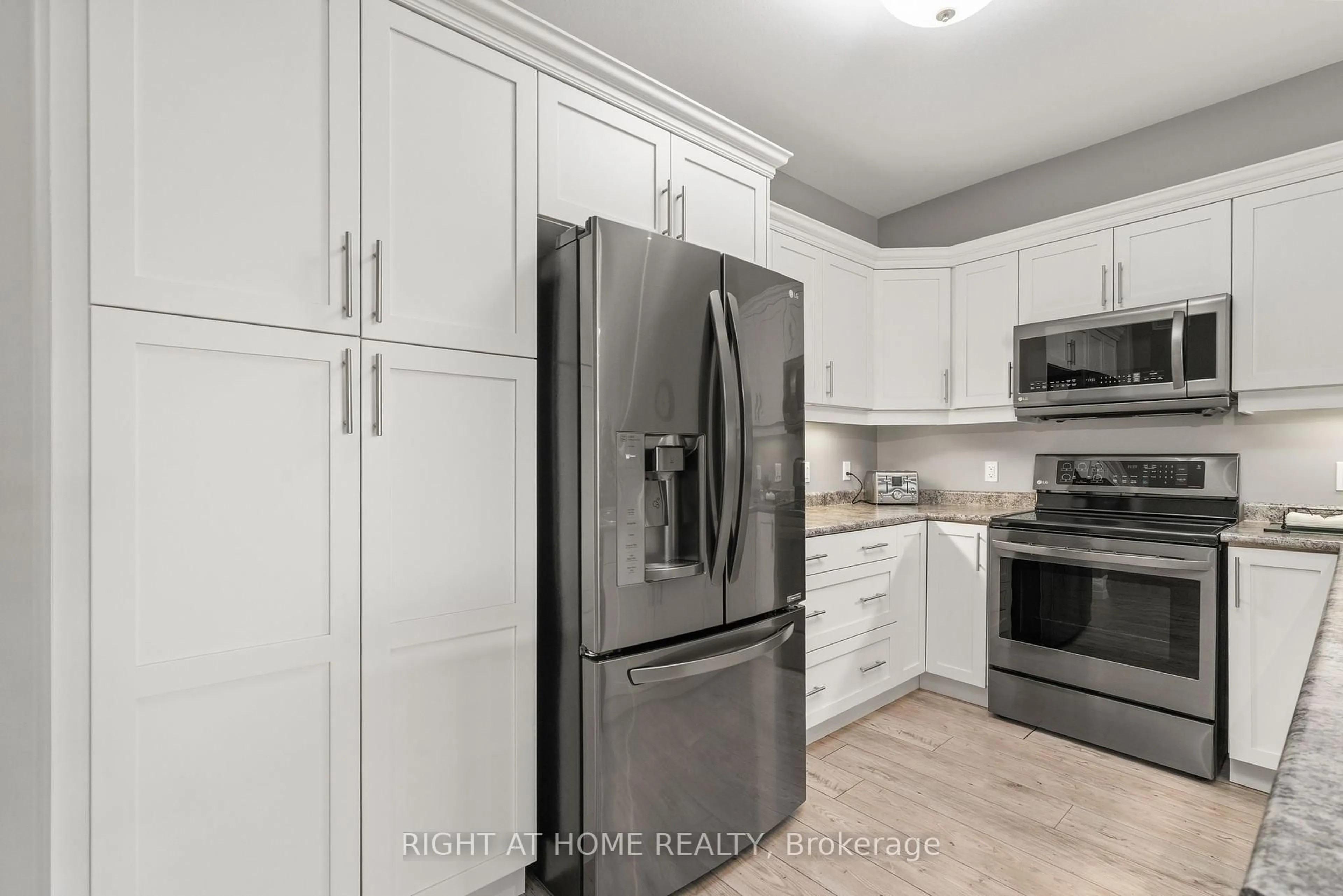 Unknown for 98 Spruce Gdns, Belleville Ontario K8N 0B5