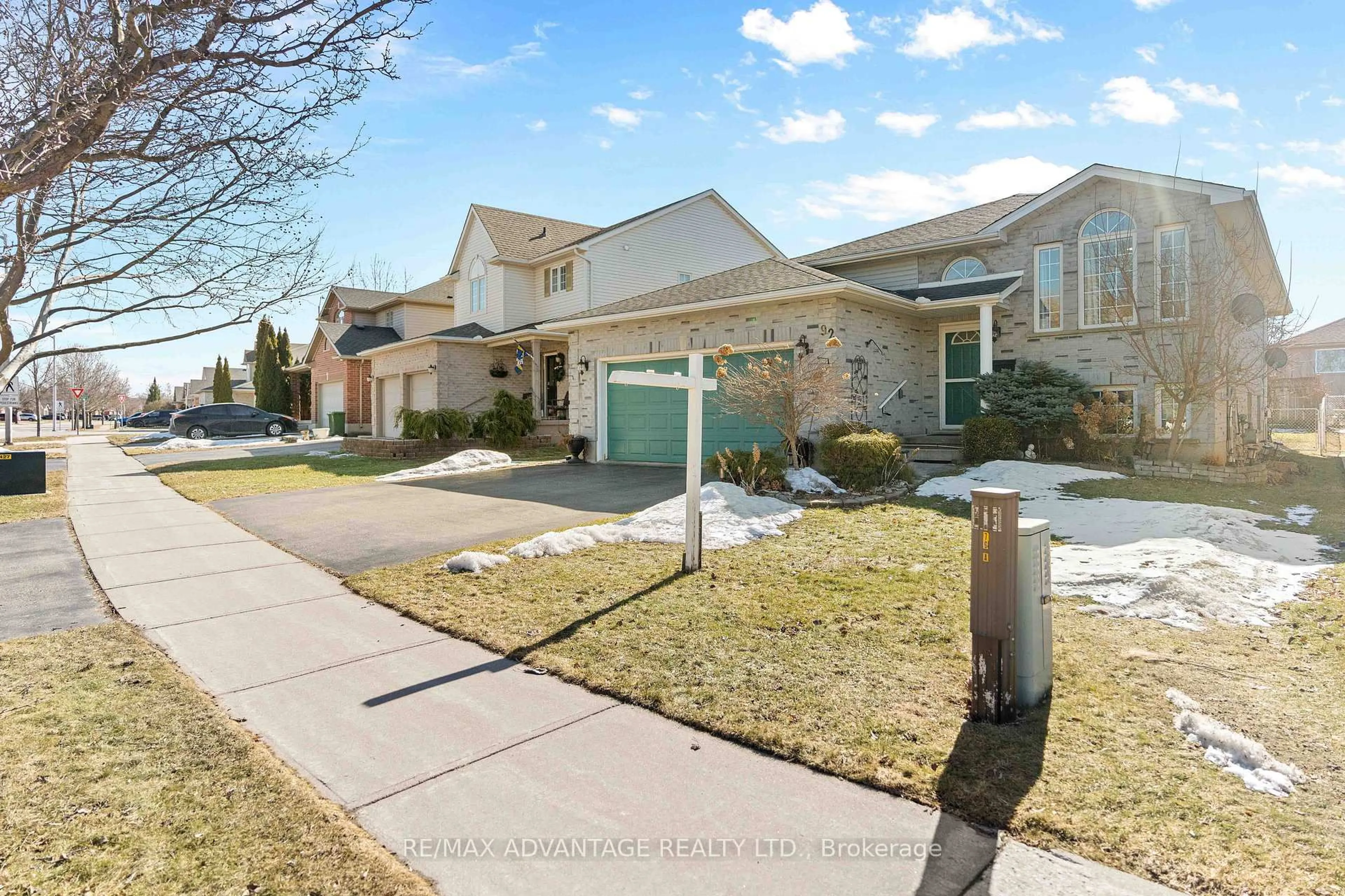 Unknown for 92 Axford Pkwy, St. Thomas Ontario N5R 6G7