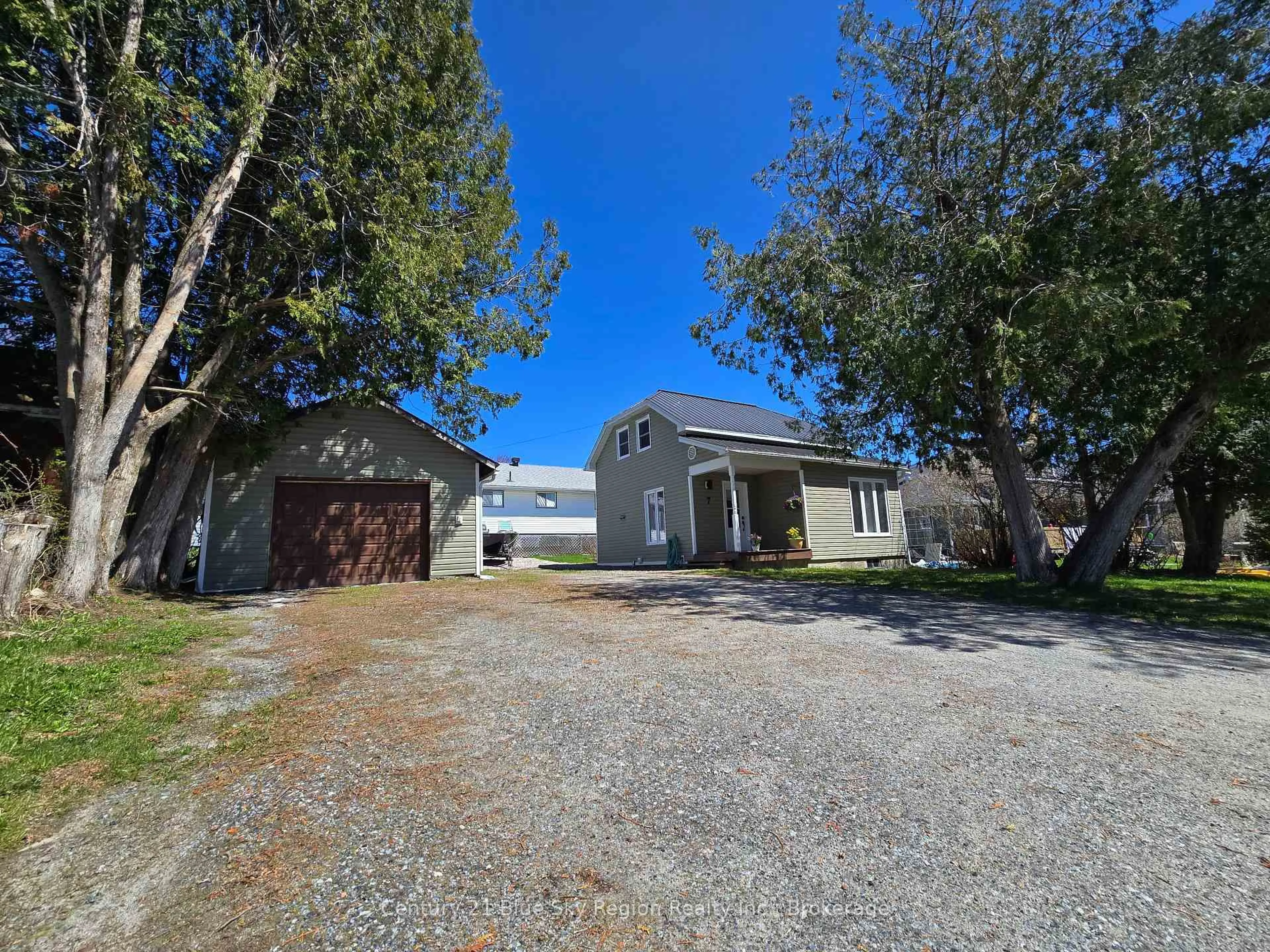 A pic from outside/outdoor area/front of a property/back of a property/a pic from drone, street for 7 St Laurent St, West Nipissing Ontario P0H 2M0