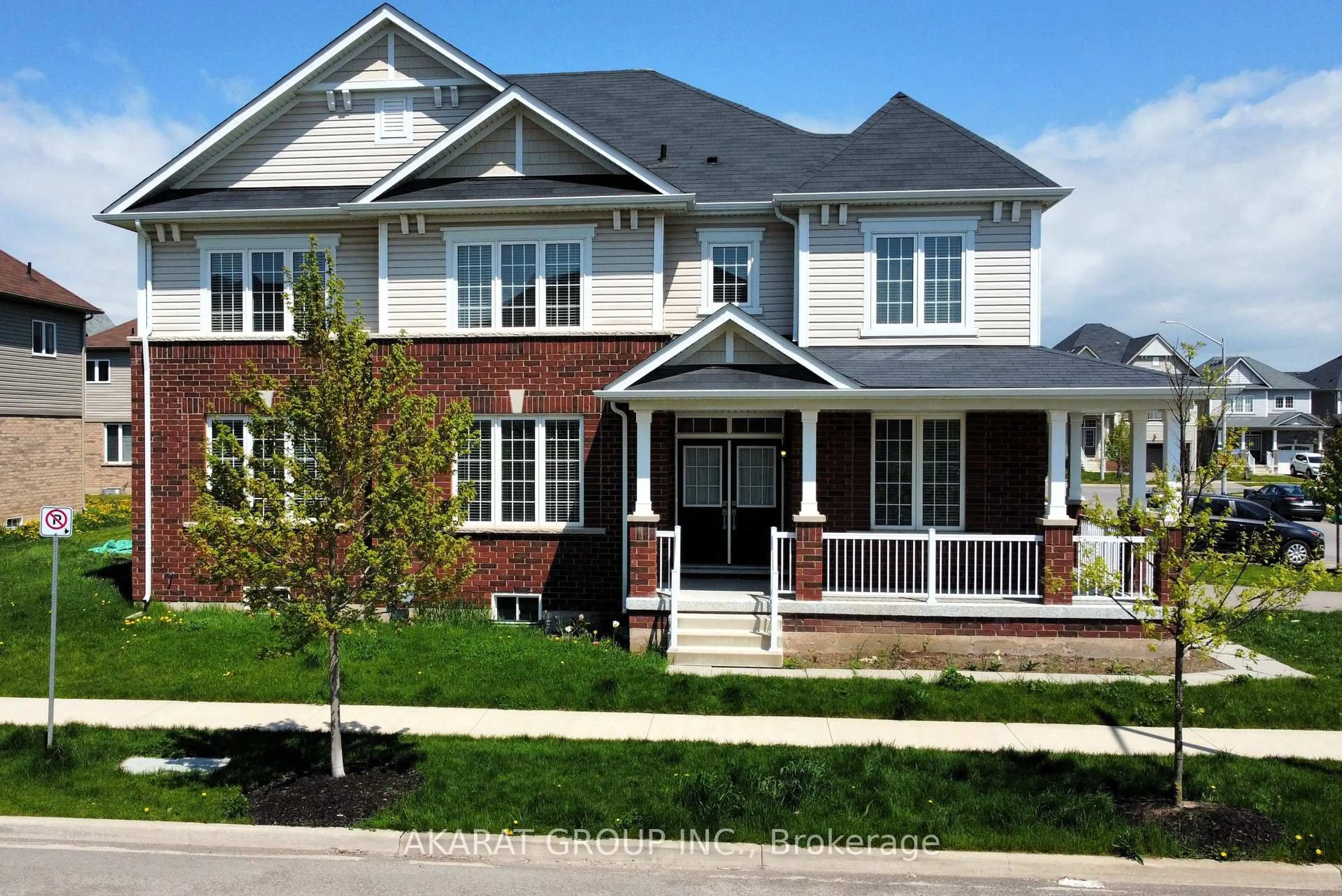 Home with brick exterior material, street for 9 Legacy Lane, Thorold Ontario L3B 0G7