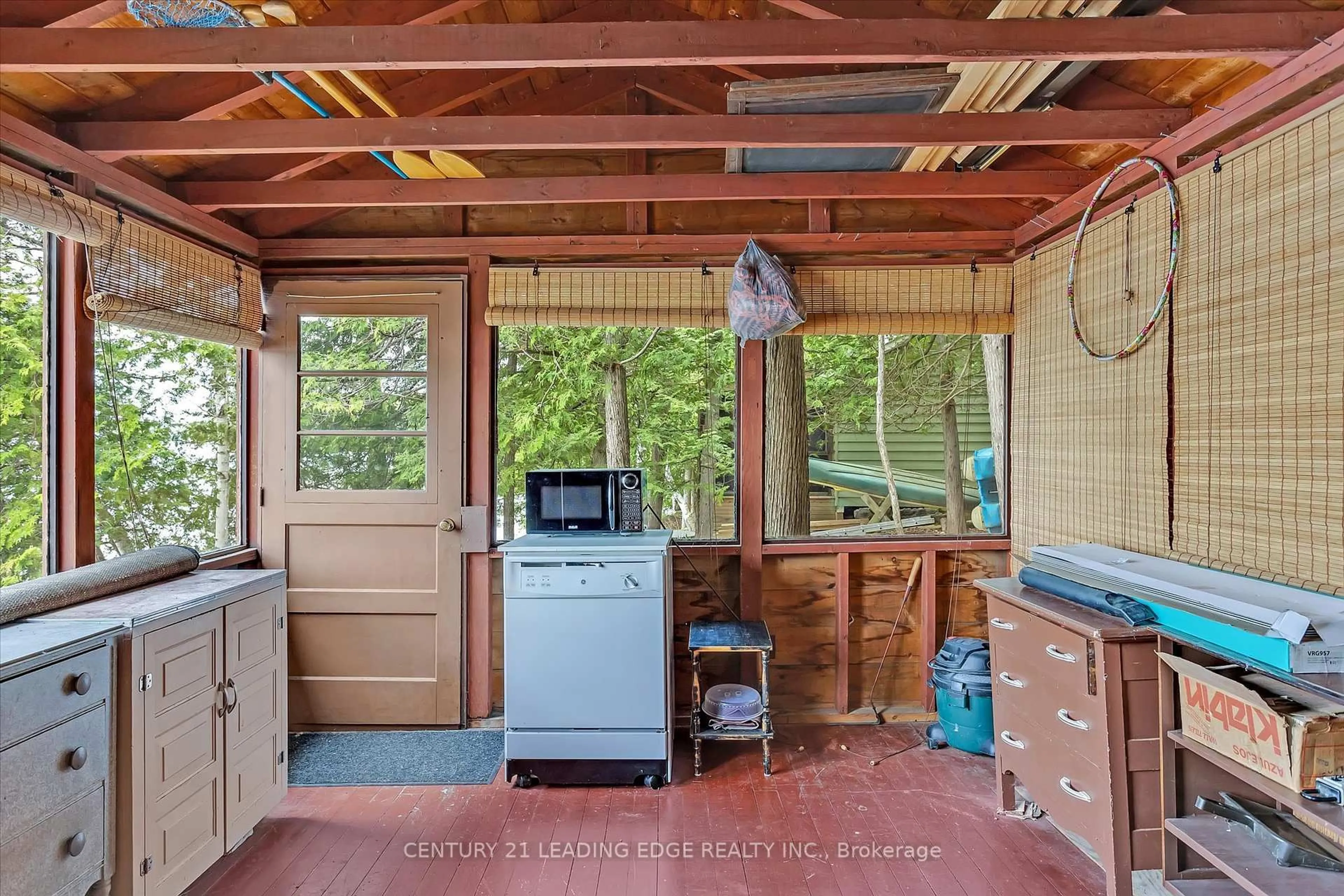 Standard kitchen, unknown for 1956 WHITE LAKE Rd, Douro-Dummer Ontario K0L 2H0
