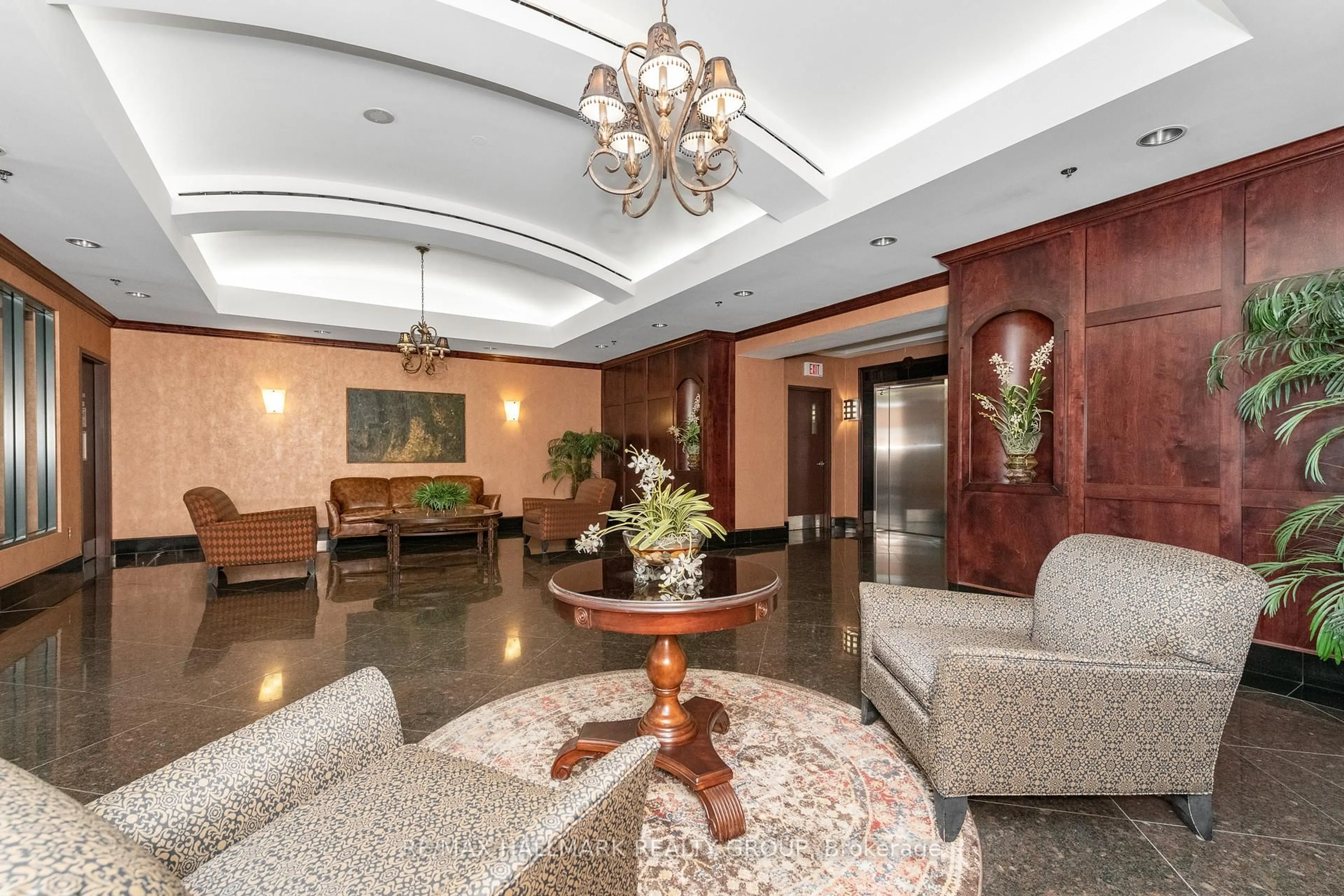 Lobby for 570 Laurier Ave #804, Ottawa Ontario K1R 1C8