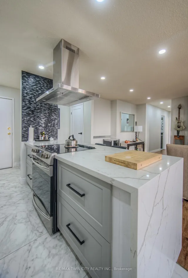 Additional property image - 185 Kehl St Unit 410