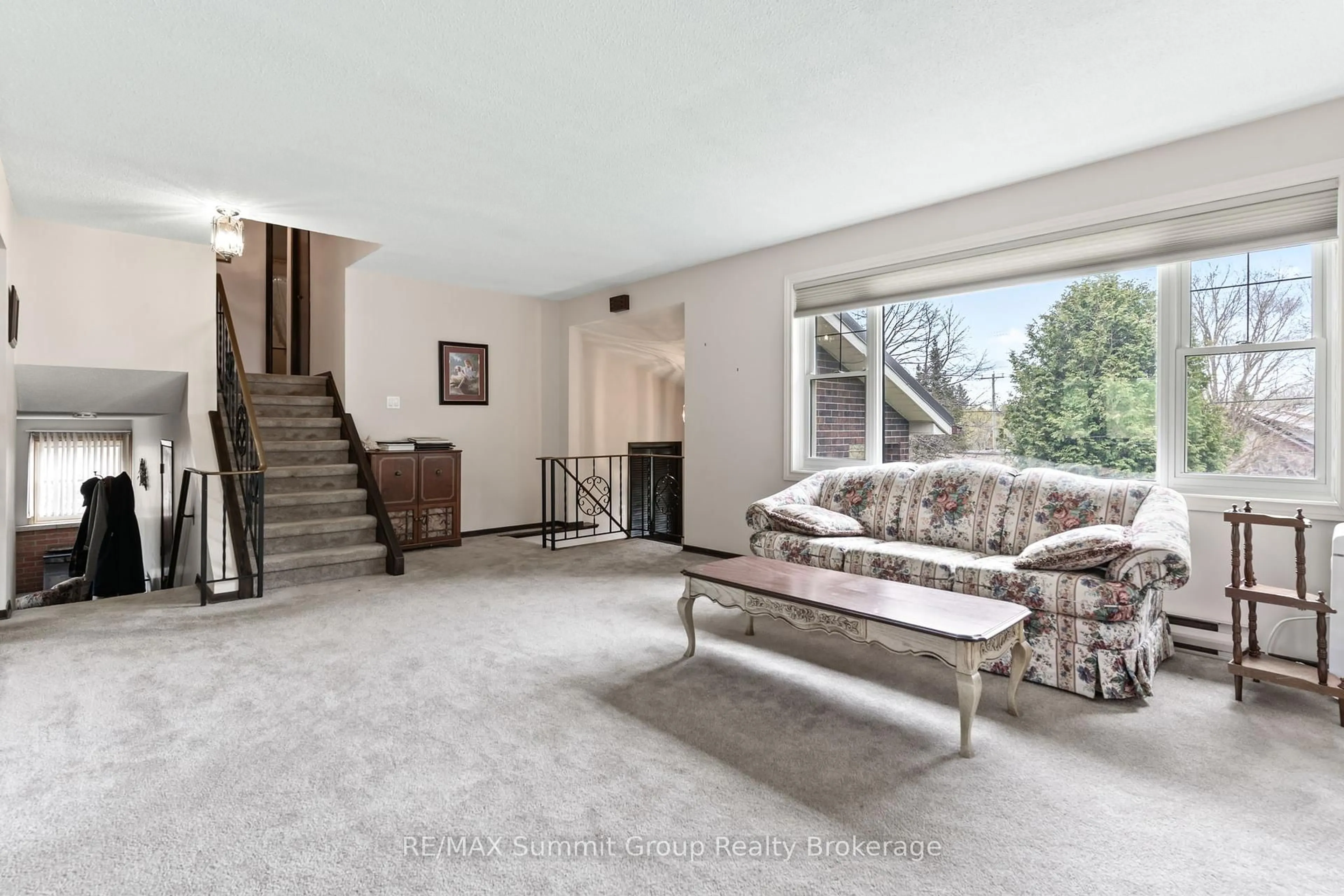 Living room with furniture, unknown for 330 MILL BRIDGE Rd, Grey Highlands Ontario N0C 1C0