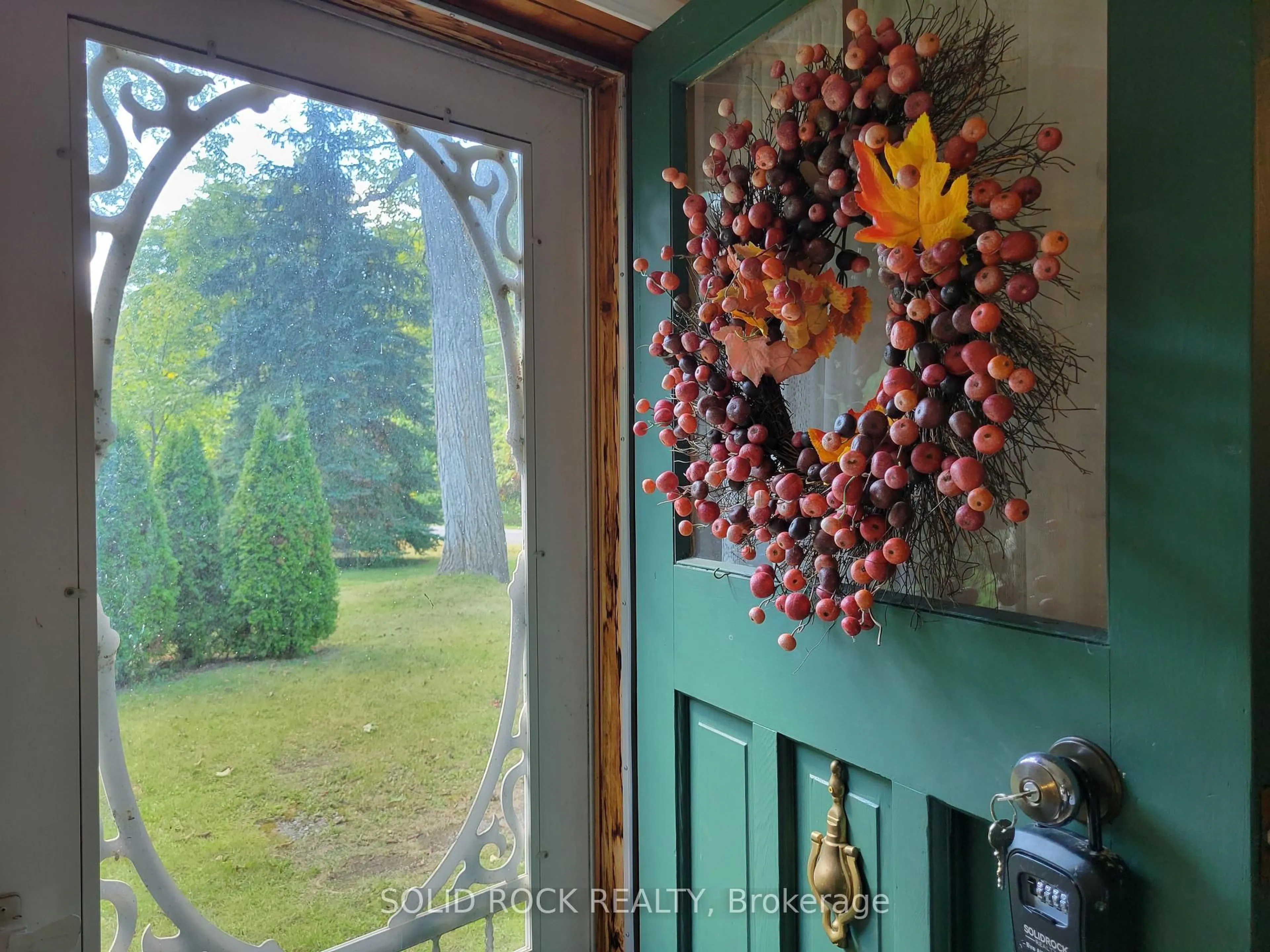 Indoor entryway for 50 Canal Rd, Trent Hills Ontario K0L 1L0