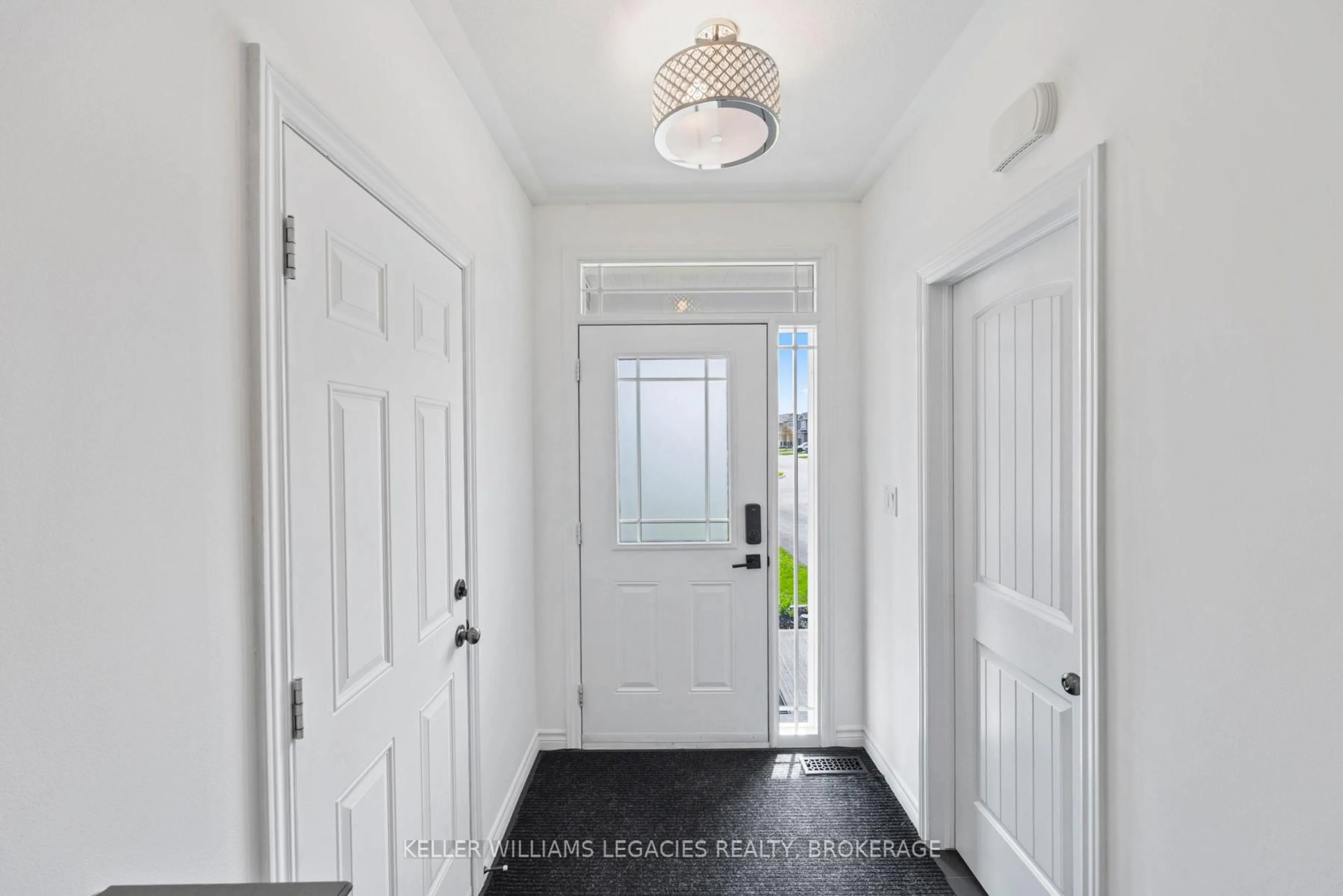 Indoor entryway for 1181 HORIZON Dr, Kingston Ontario K7P 0K7